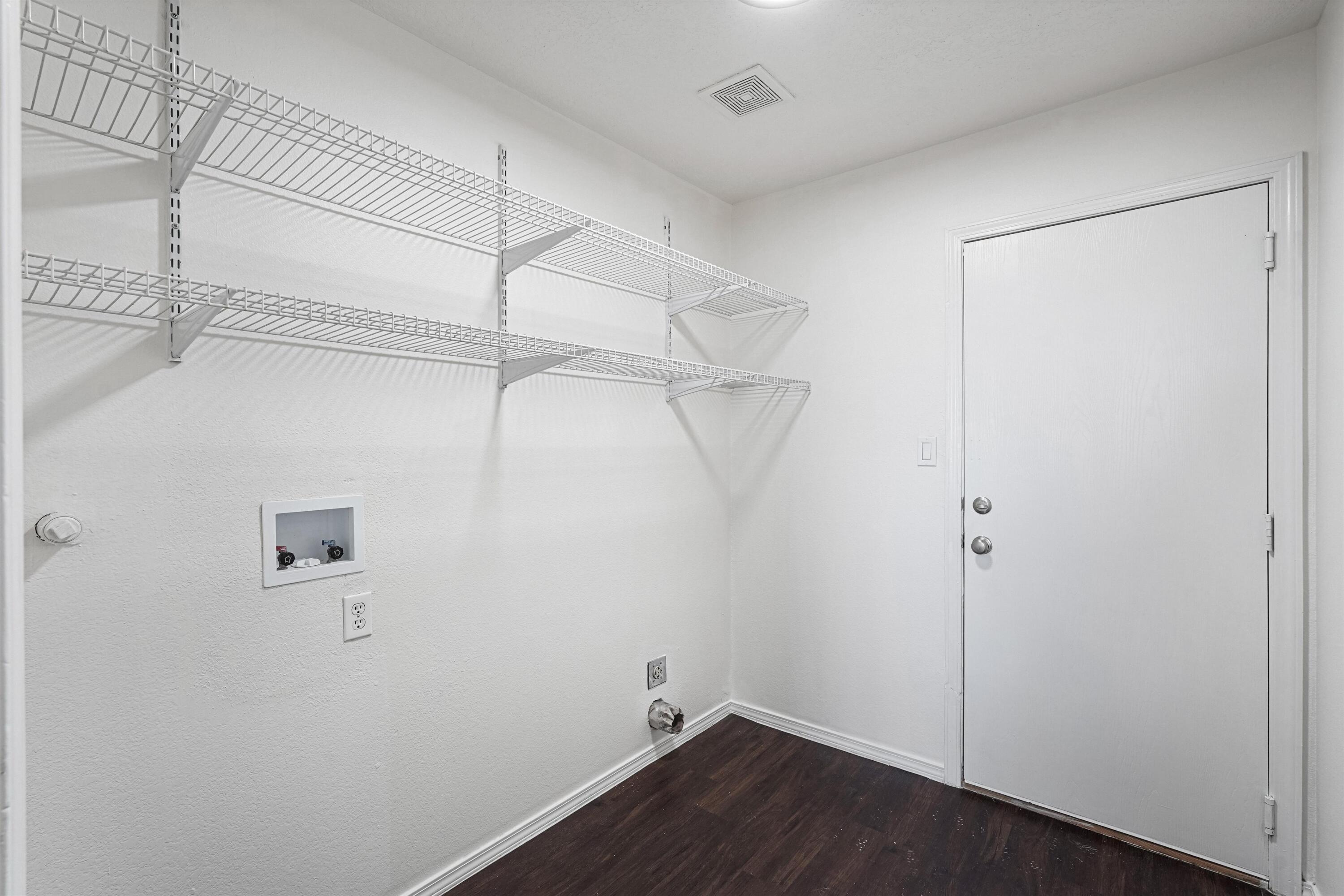 Photo 12 — 5205 Caprock Drive NE