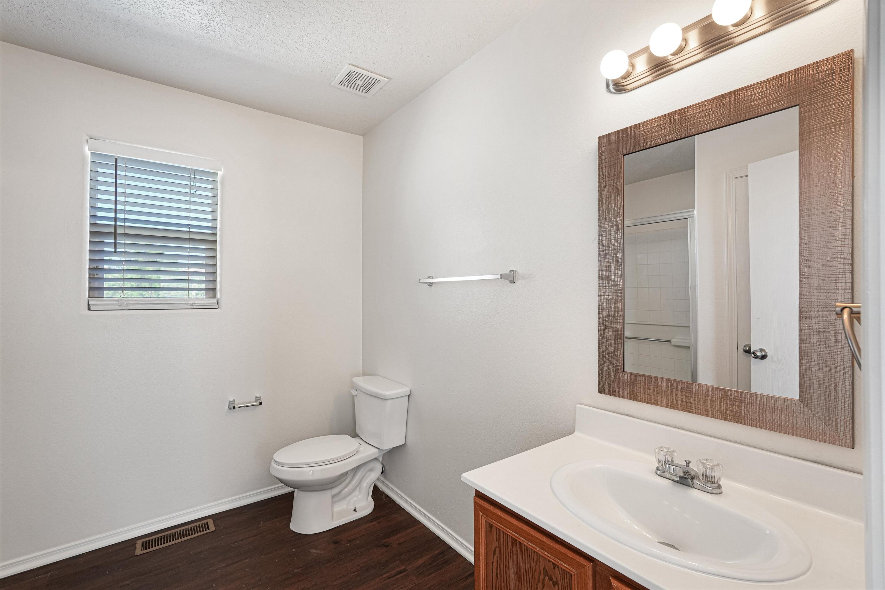 Photo 20 — 5205 Caprock Drive NE