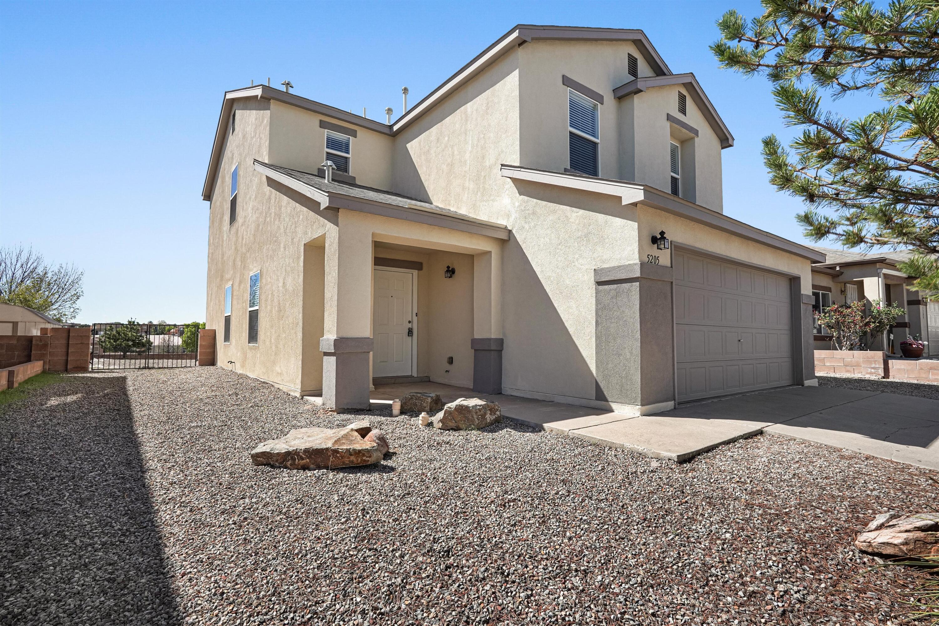 Photo 4 — 5205 Caprock Drive NE