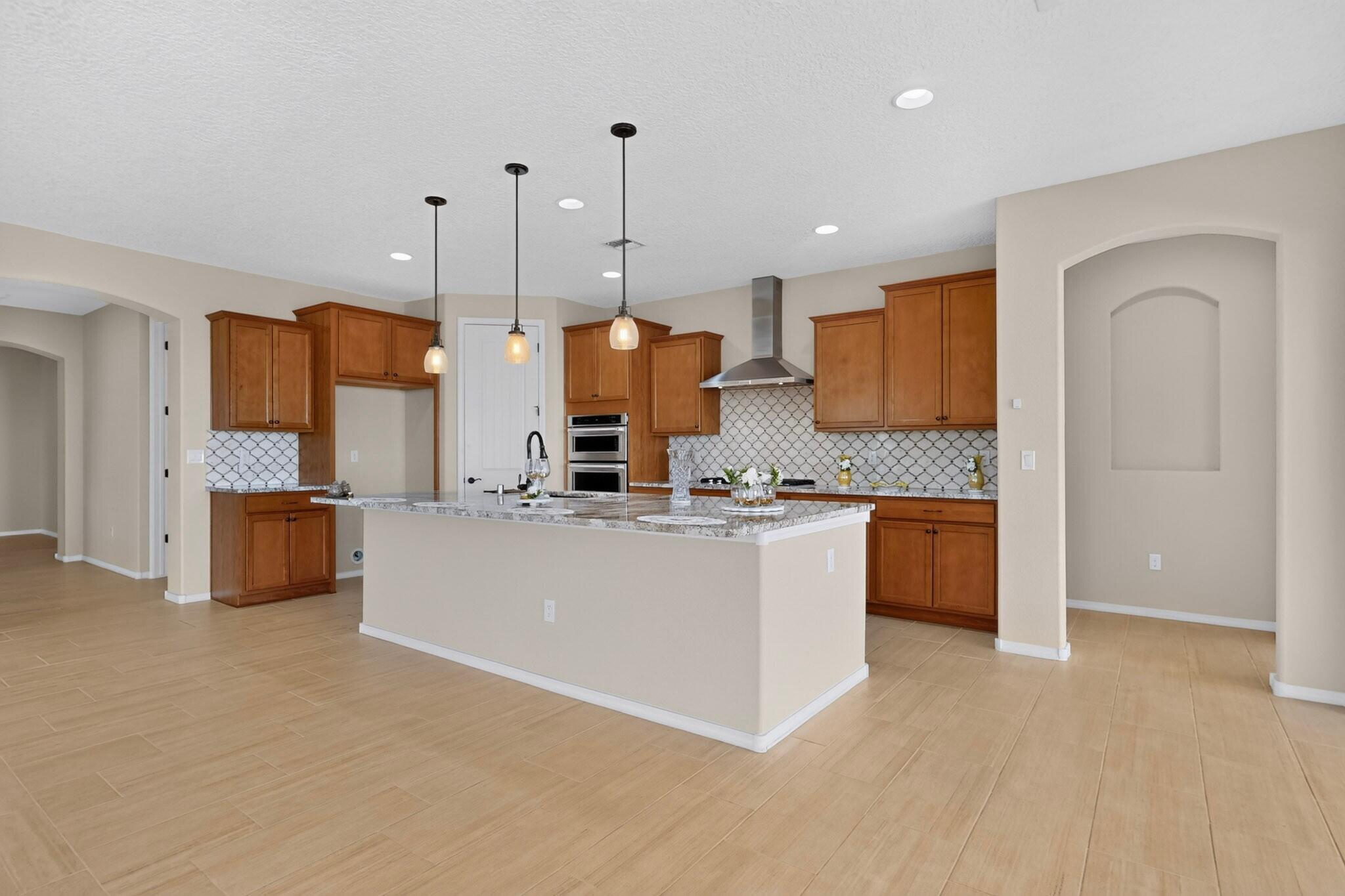 Photo 6 — 6301 Acadia Lane NE