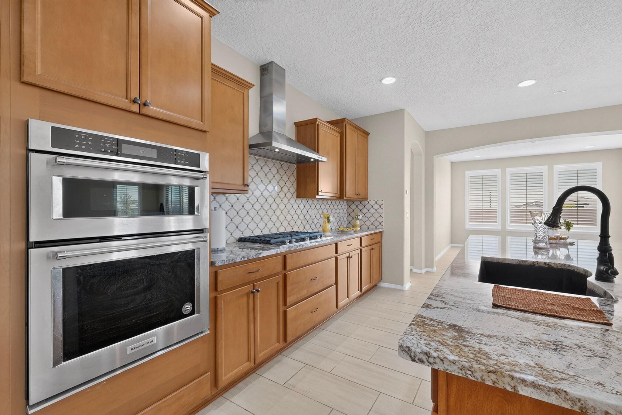 Photo 8 — 6301 Acadia Lane NE