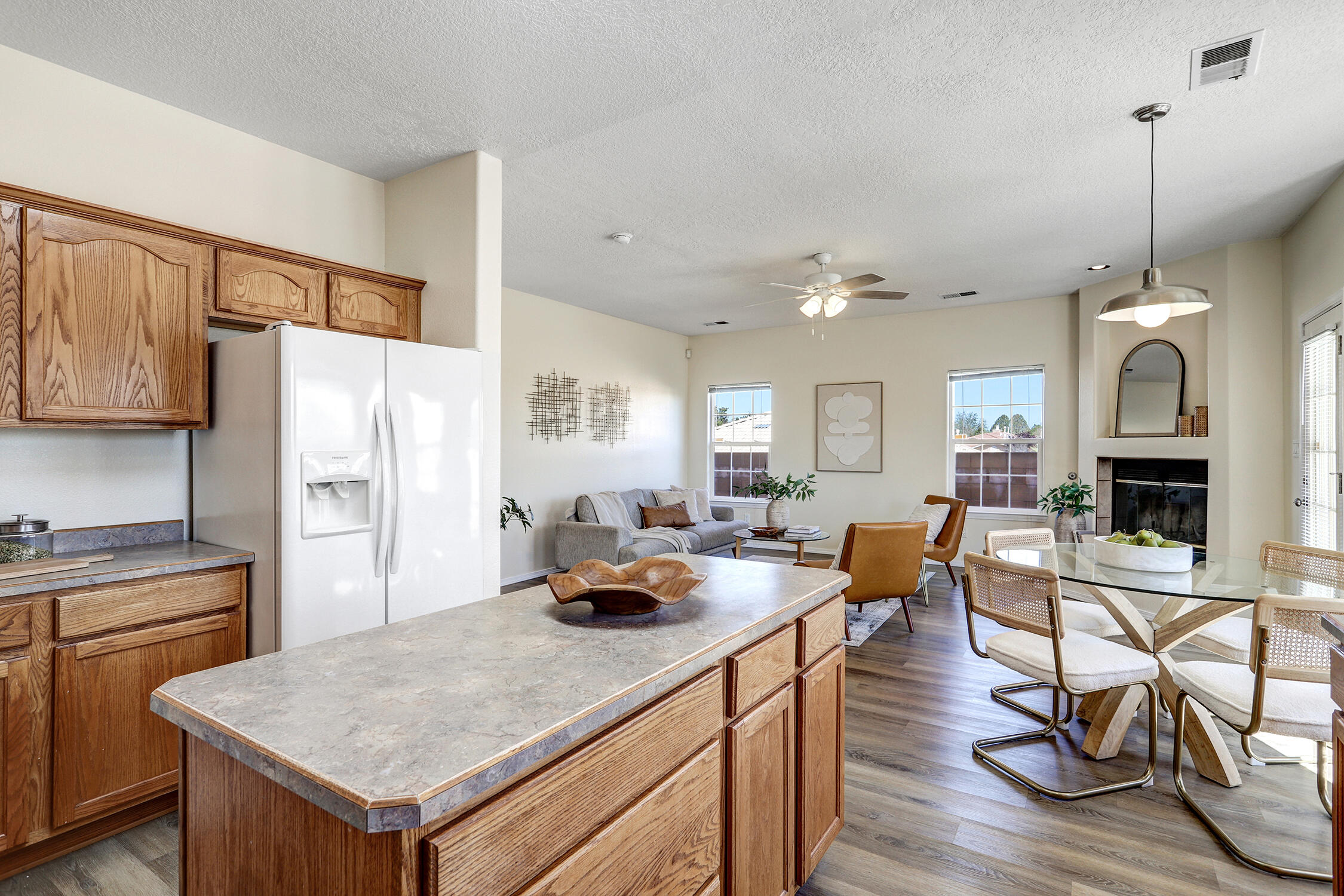 Photo 7 — 9924 Prestige Court NW