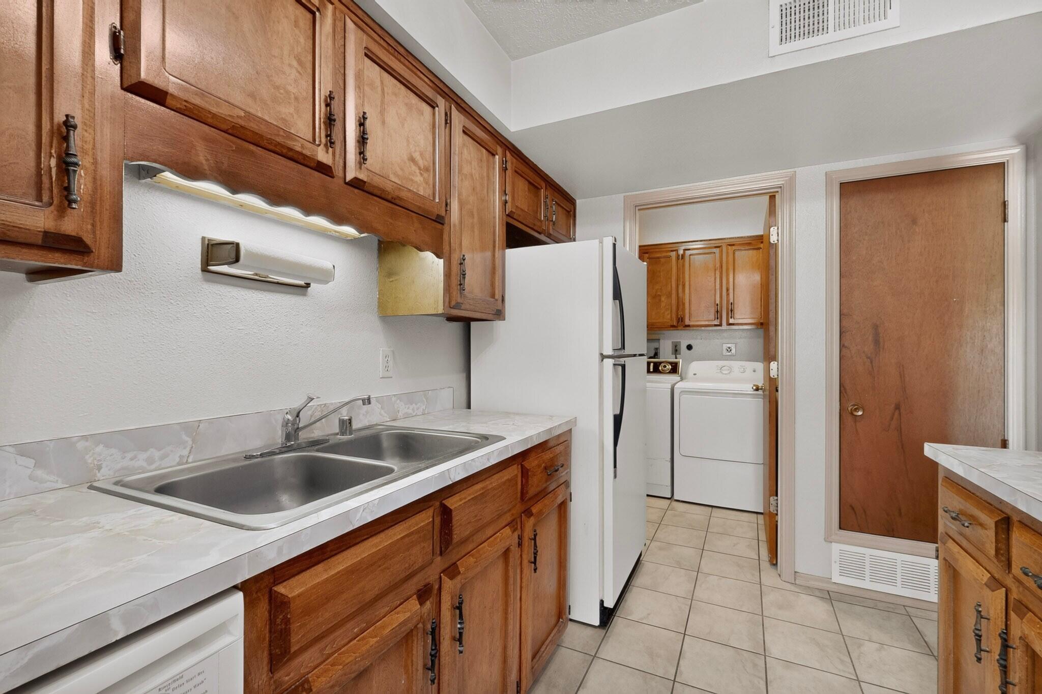 Photo 20 — 9933 Clearwater Street NW