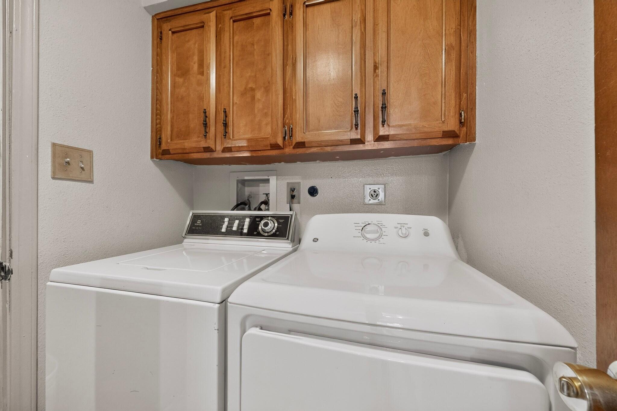 Photo 19 — 9933 Clearwater Street NW