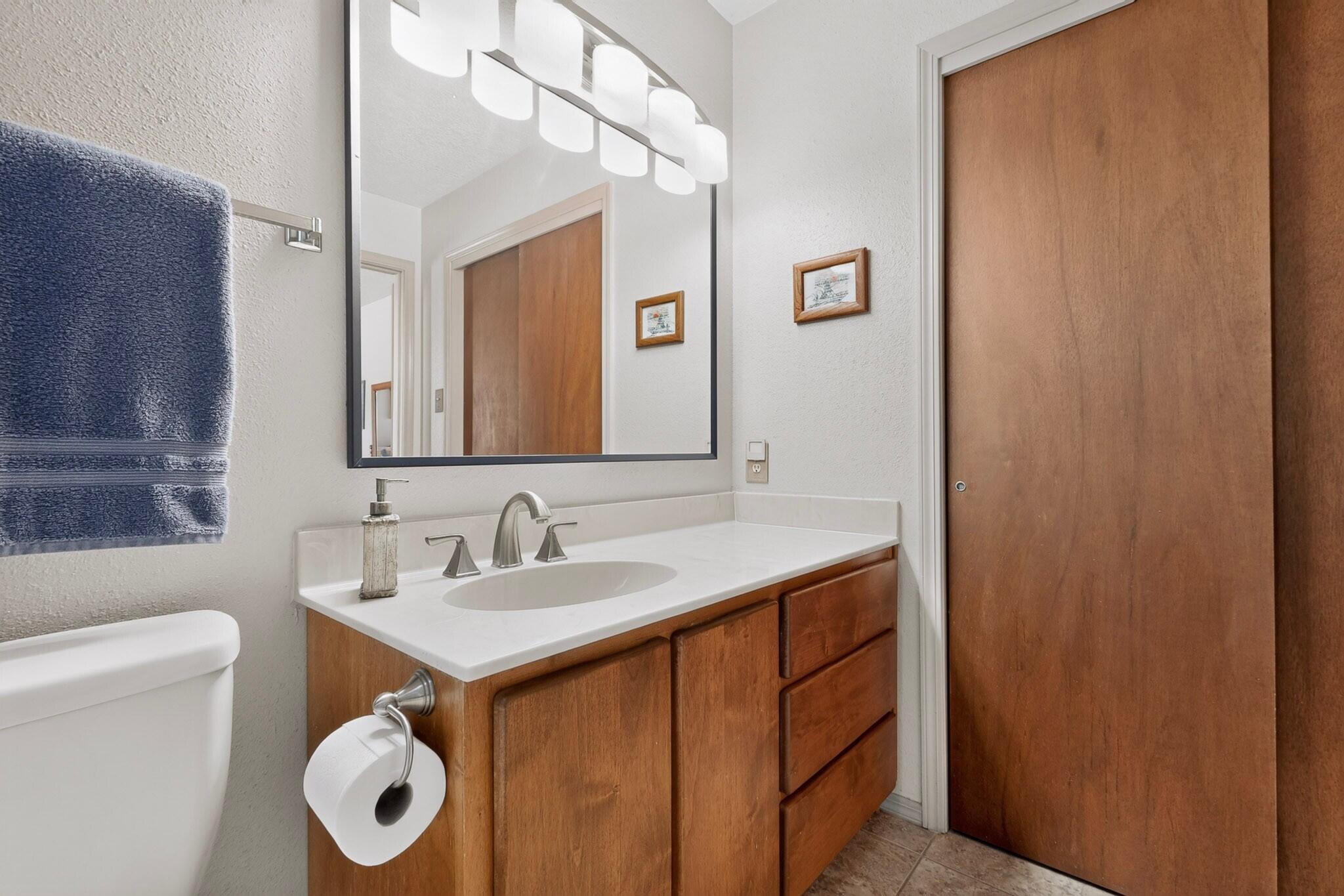 Photo 15 — 9933 Clearwater Street NW