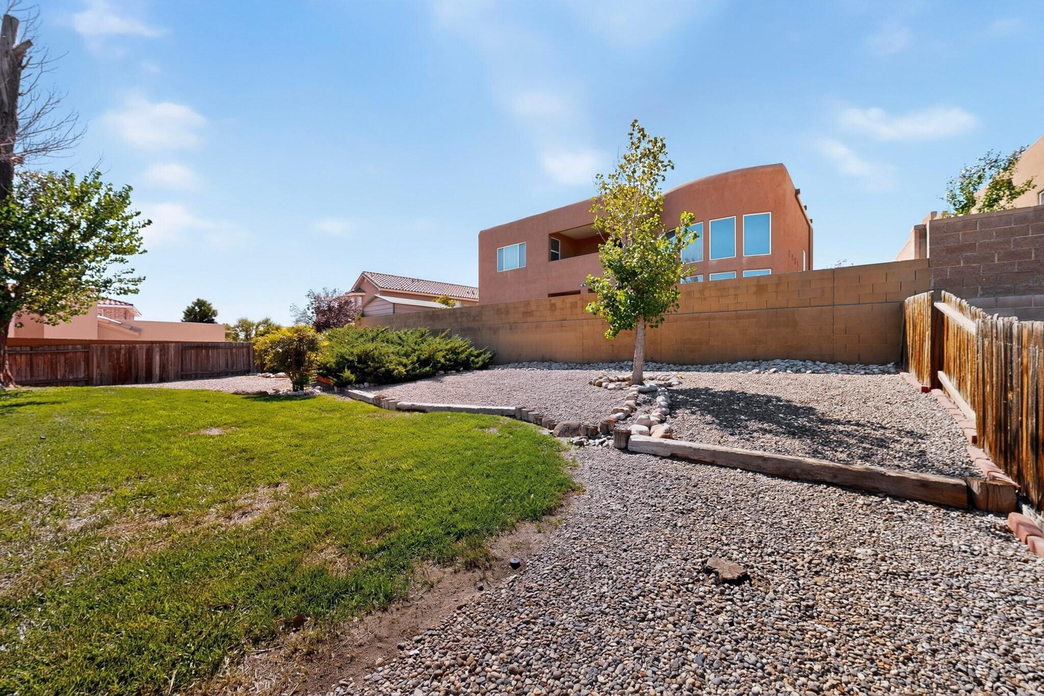 Photo 6 — 9933 Clearwater Street NW