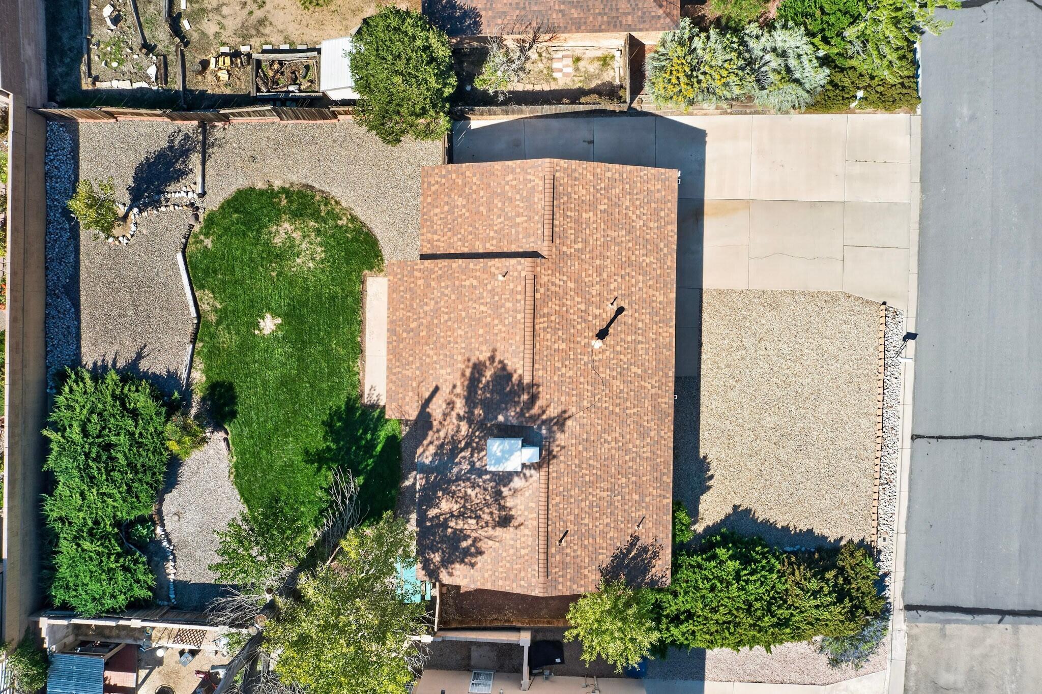 Photo 3 — 9933 Clearwater Street NW