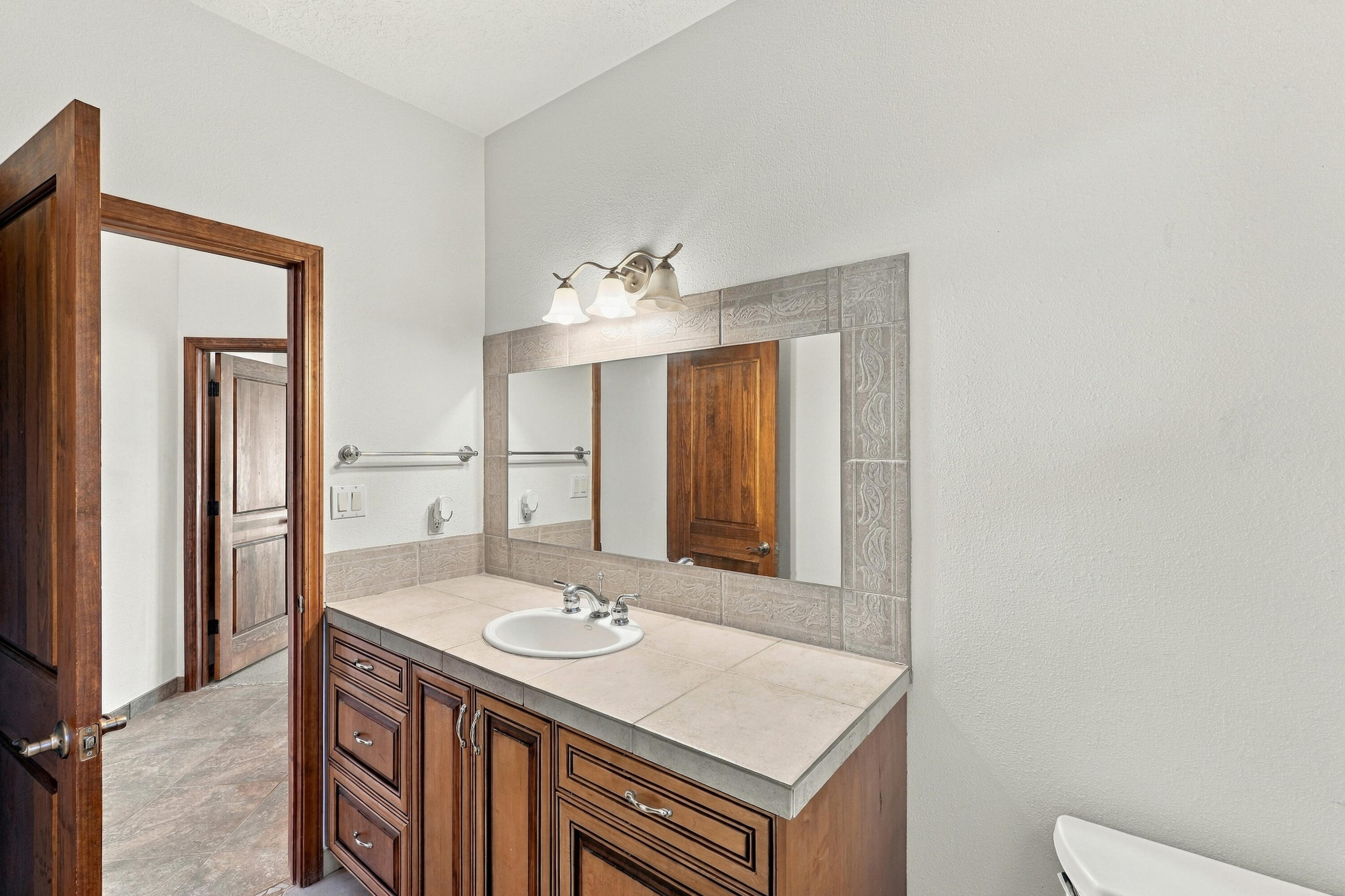 Photo 2 — 7921 San Diego Avenue NE