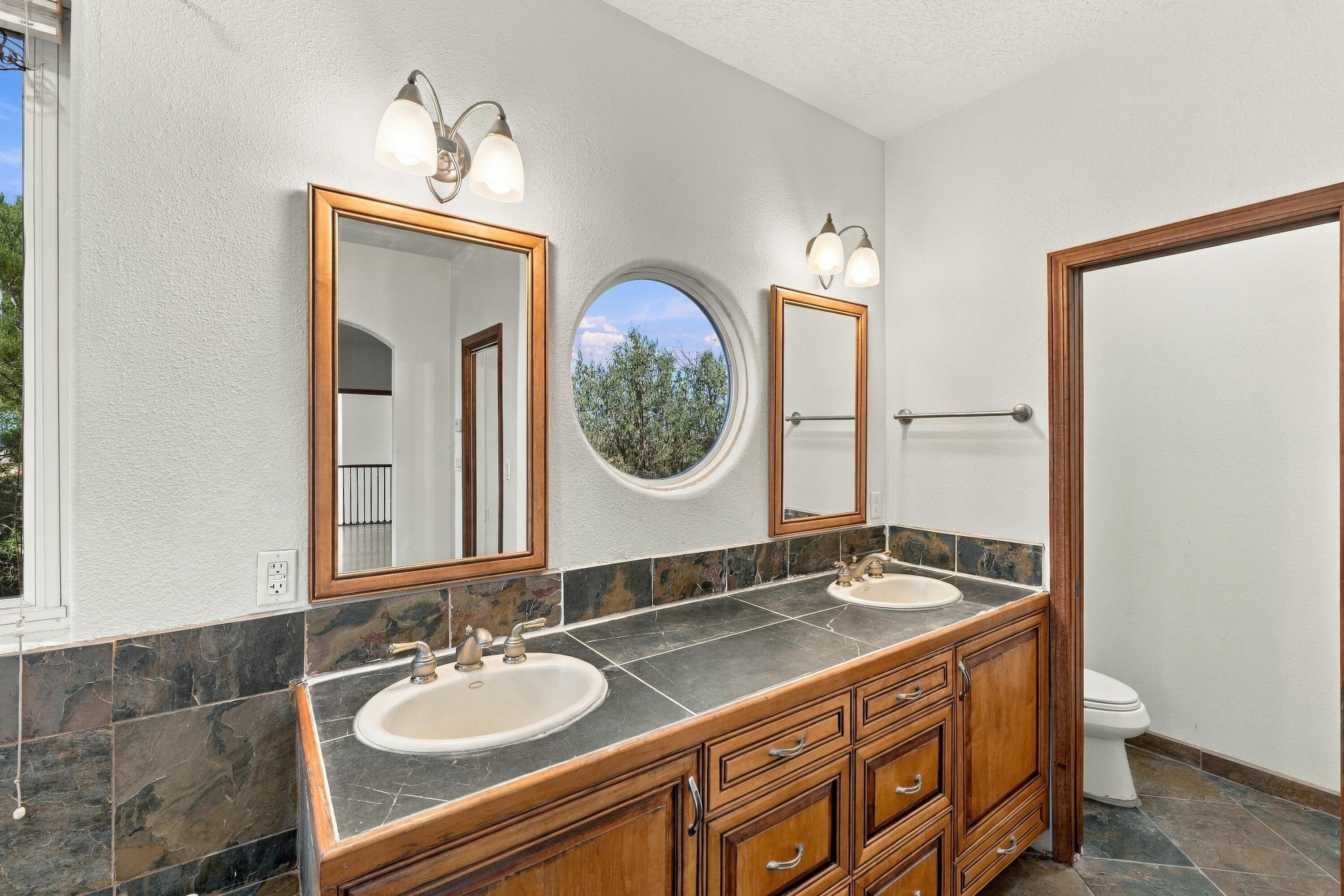 Photo 18 — 7921 San Diego Avenue NE
