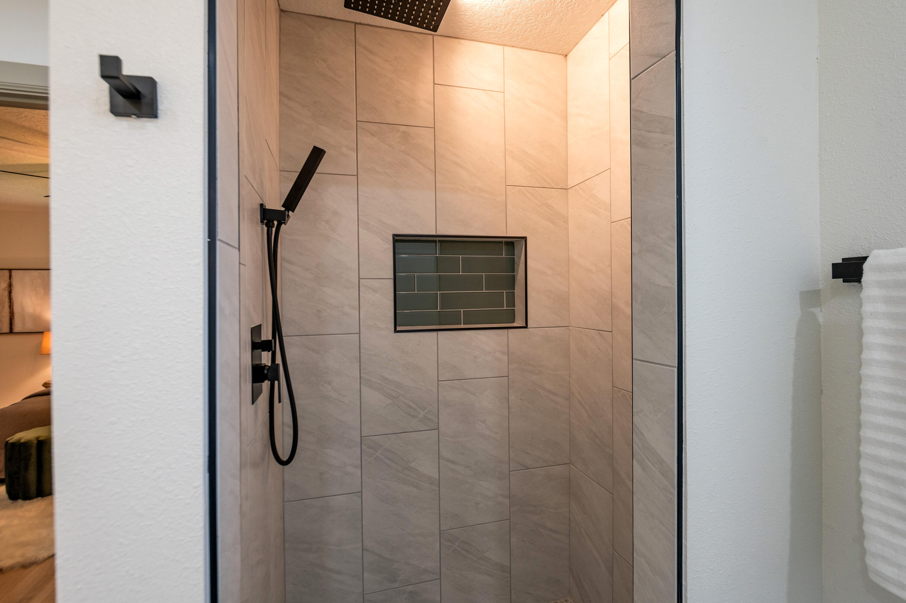 Photo 19 — 7015 Lantern Road NE