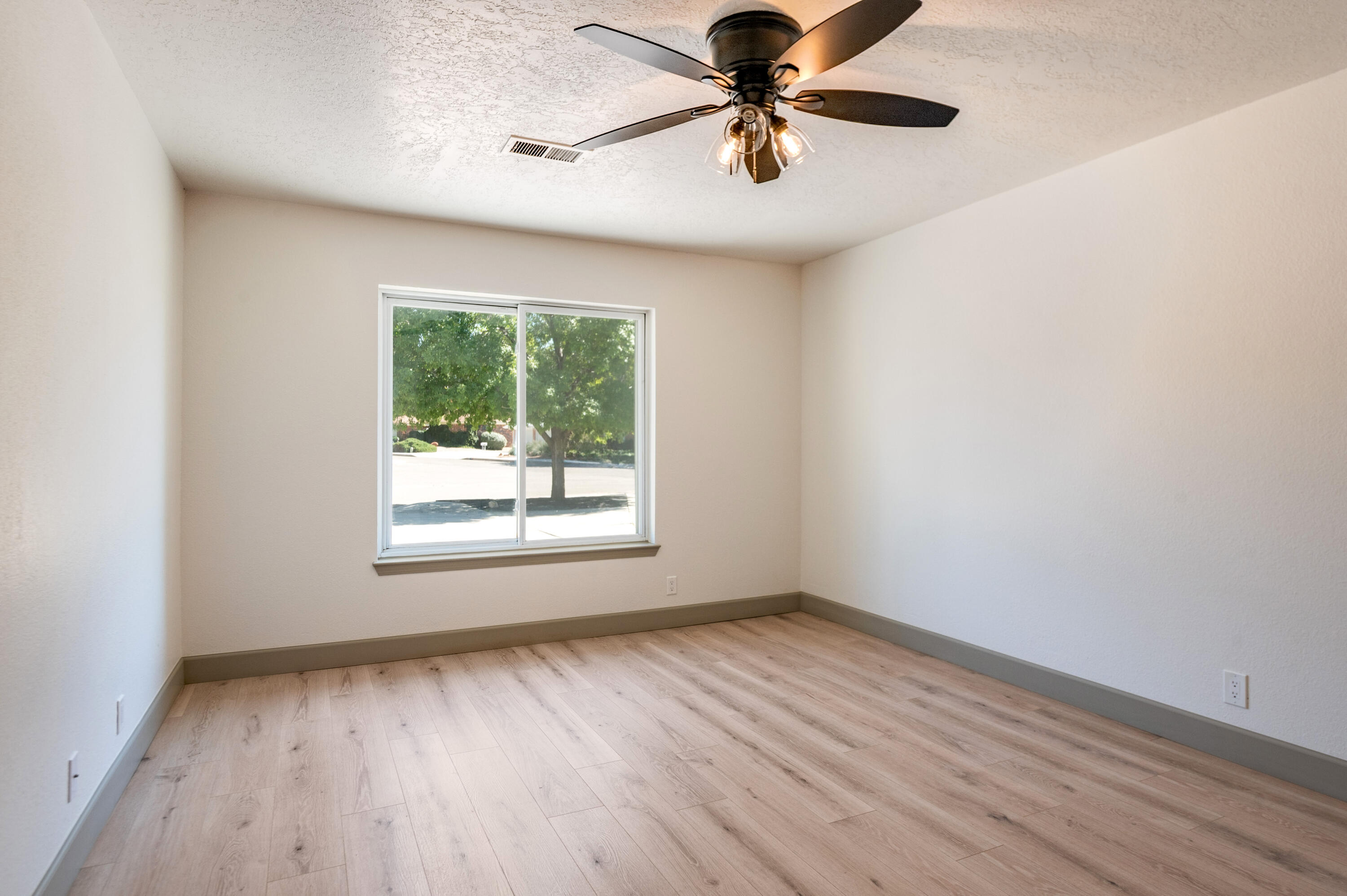 Photo 20 — 7015 Lantern Road NE