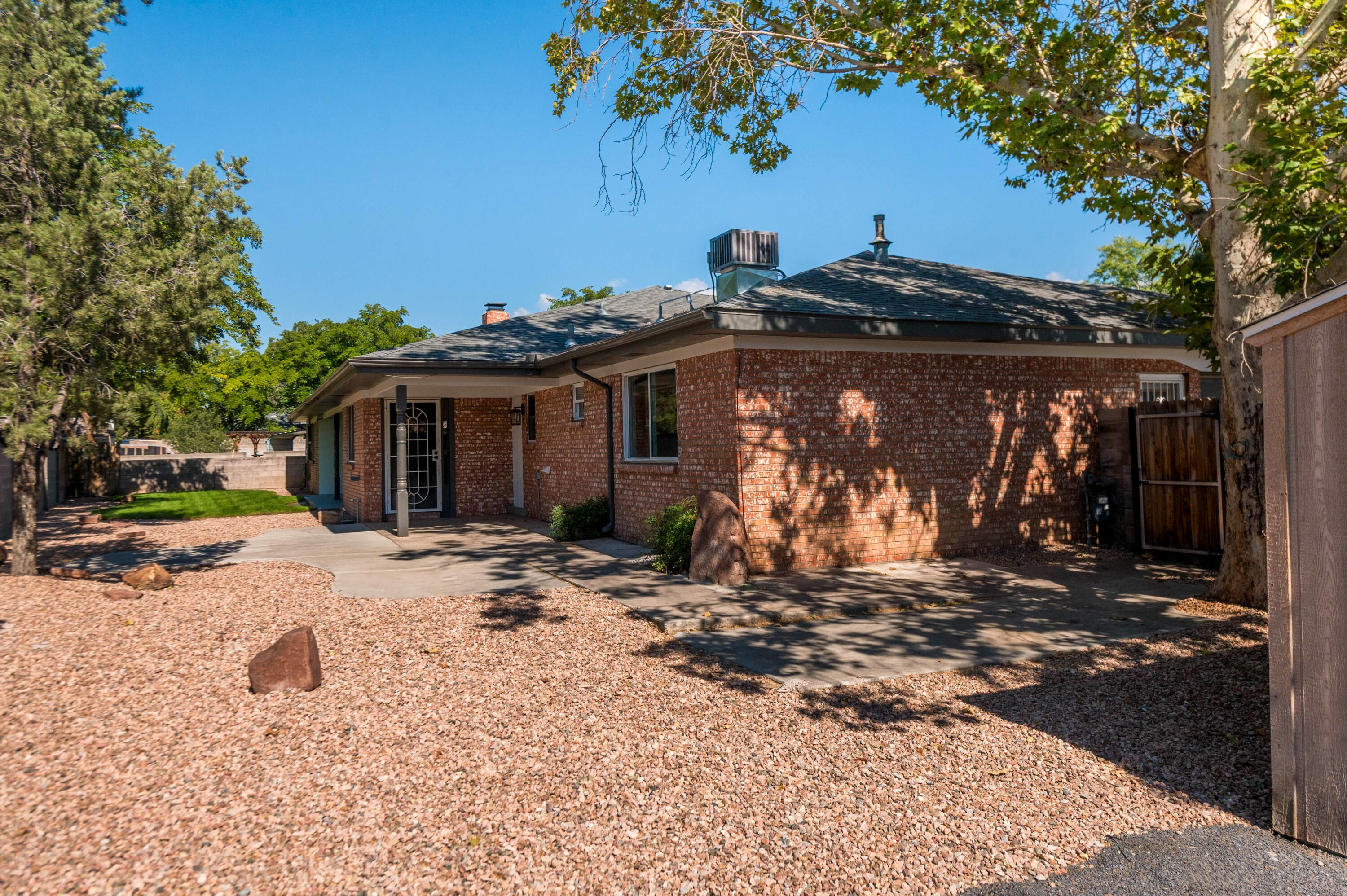 Photo 15 — 7015 Lantern Road NE