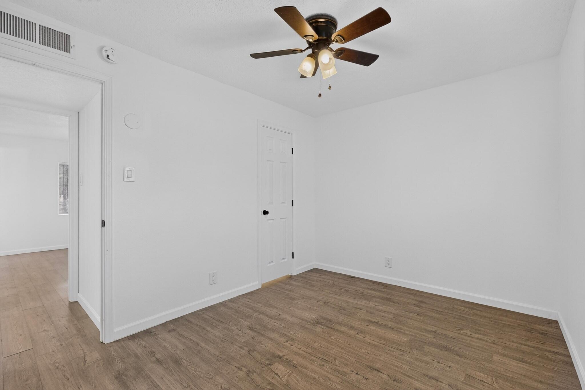 Photo 5 — 900 57th Street NW