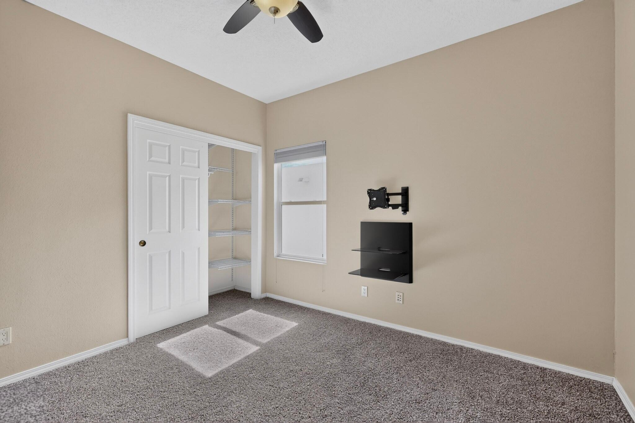 Photo 3 — 11019 Alta Drive NW