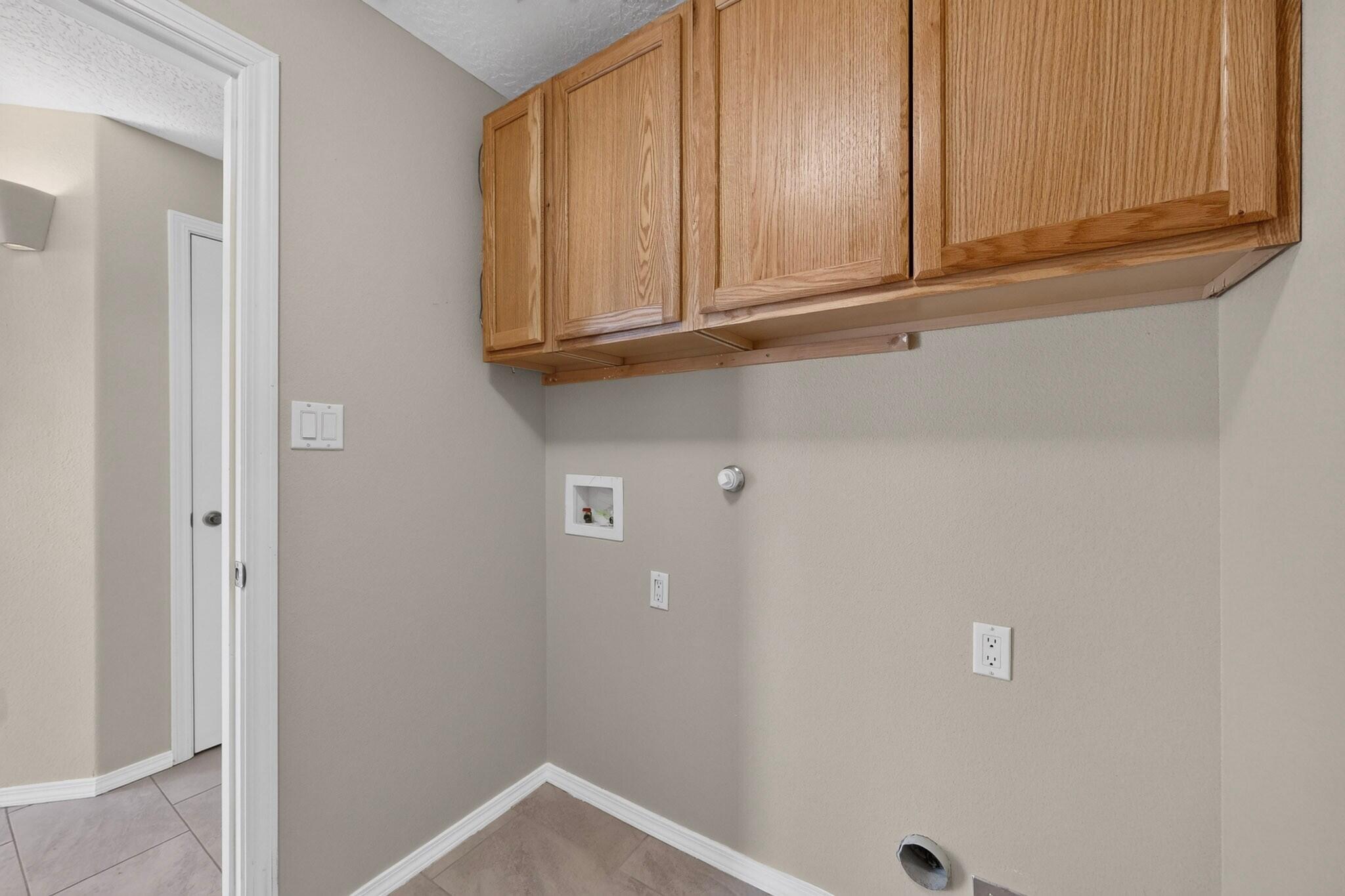 Photo 5 — 11019 Alta Drive NW