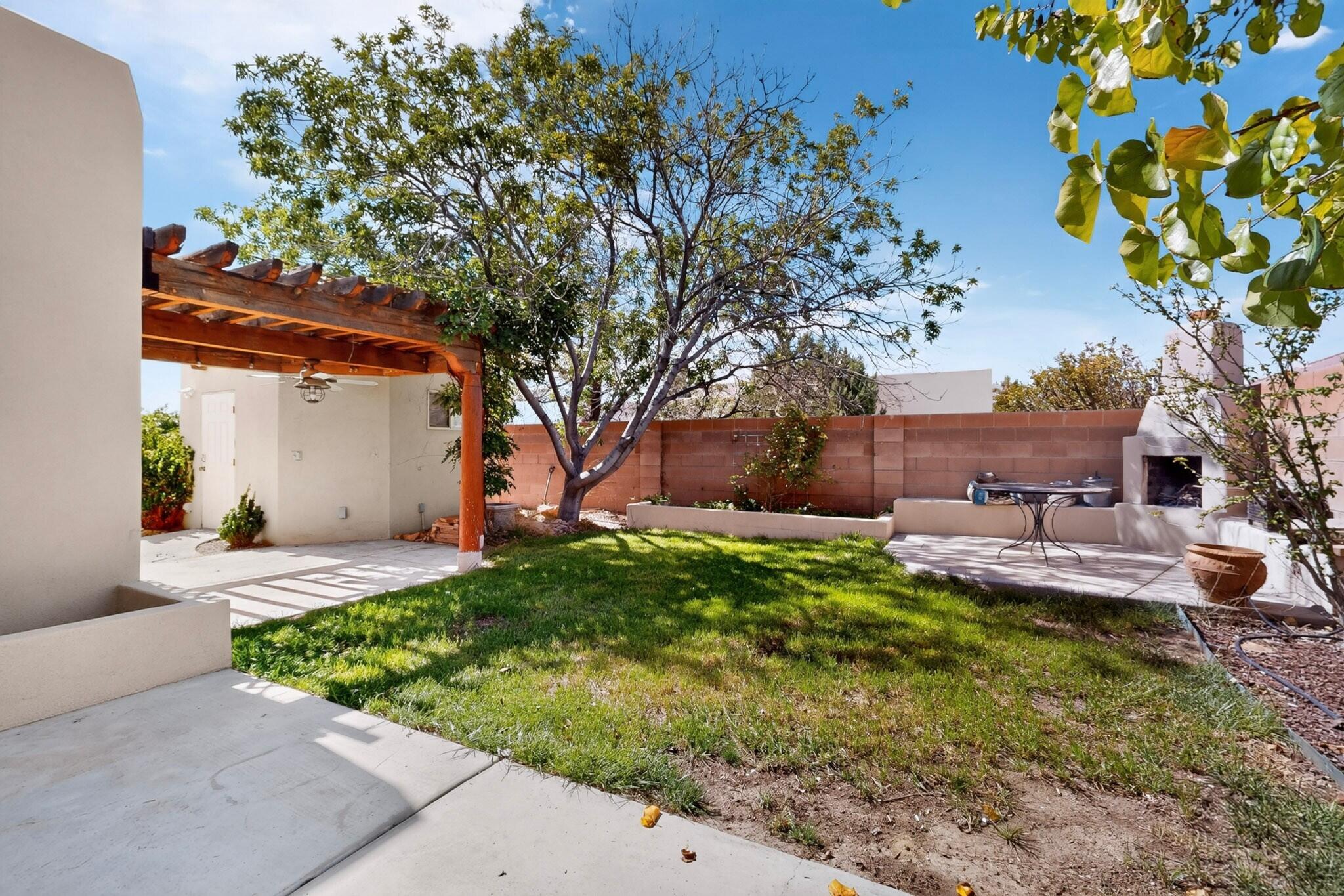 Photo 15 — 11019 Alta Drive NW