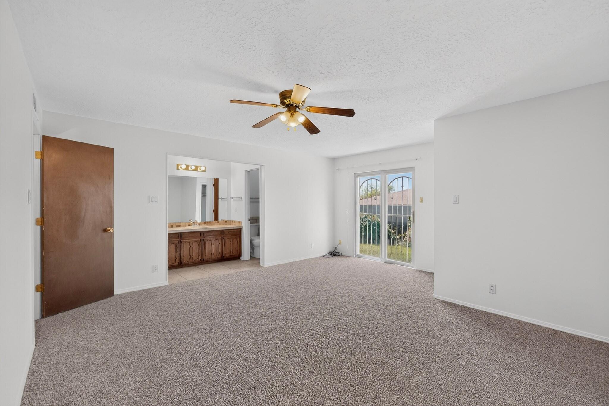 Photo 14 — 7801 Pioneer Trail NE