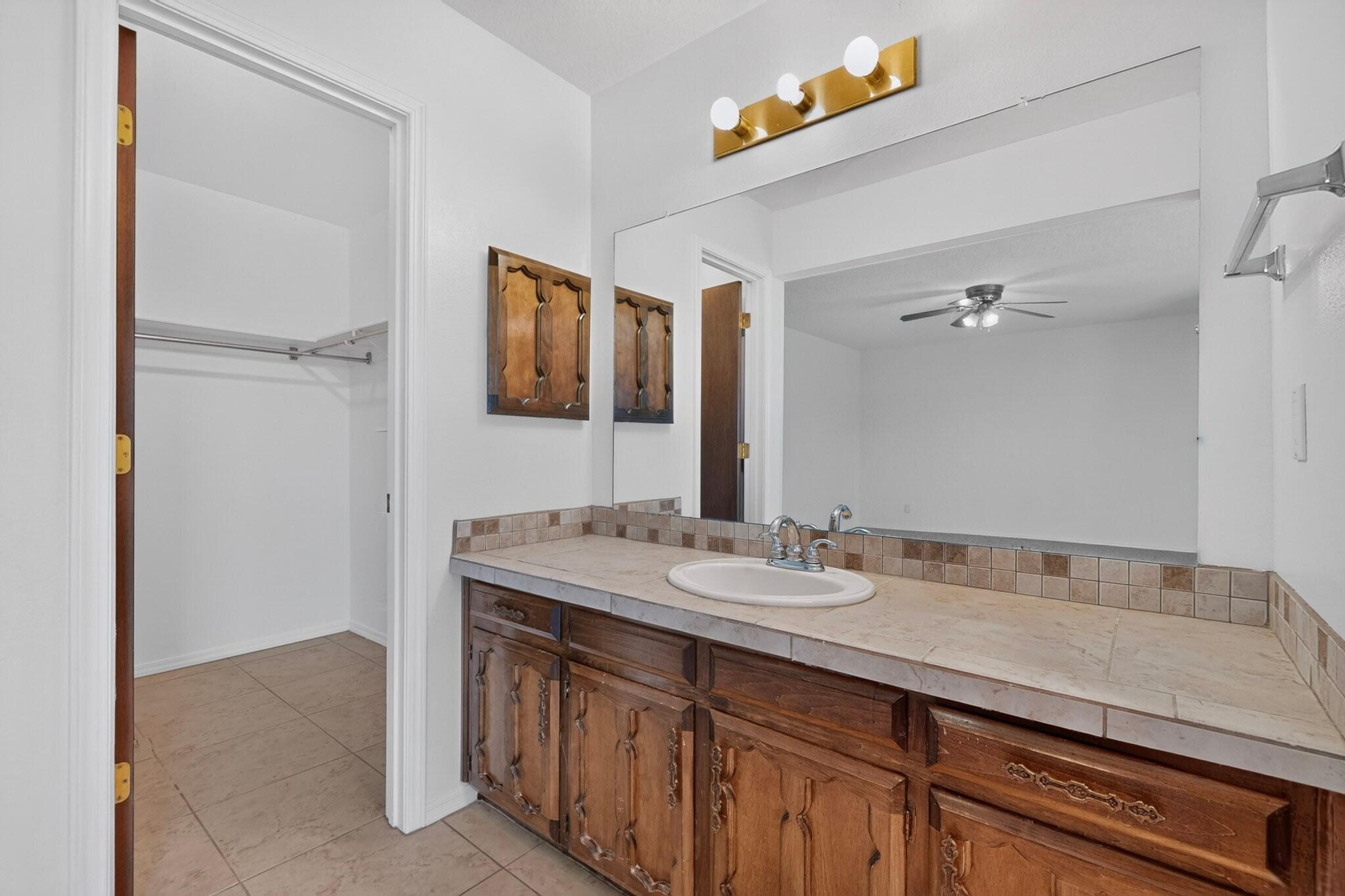 Photo 17 — 7801 Pioneer Trail NE