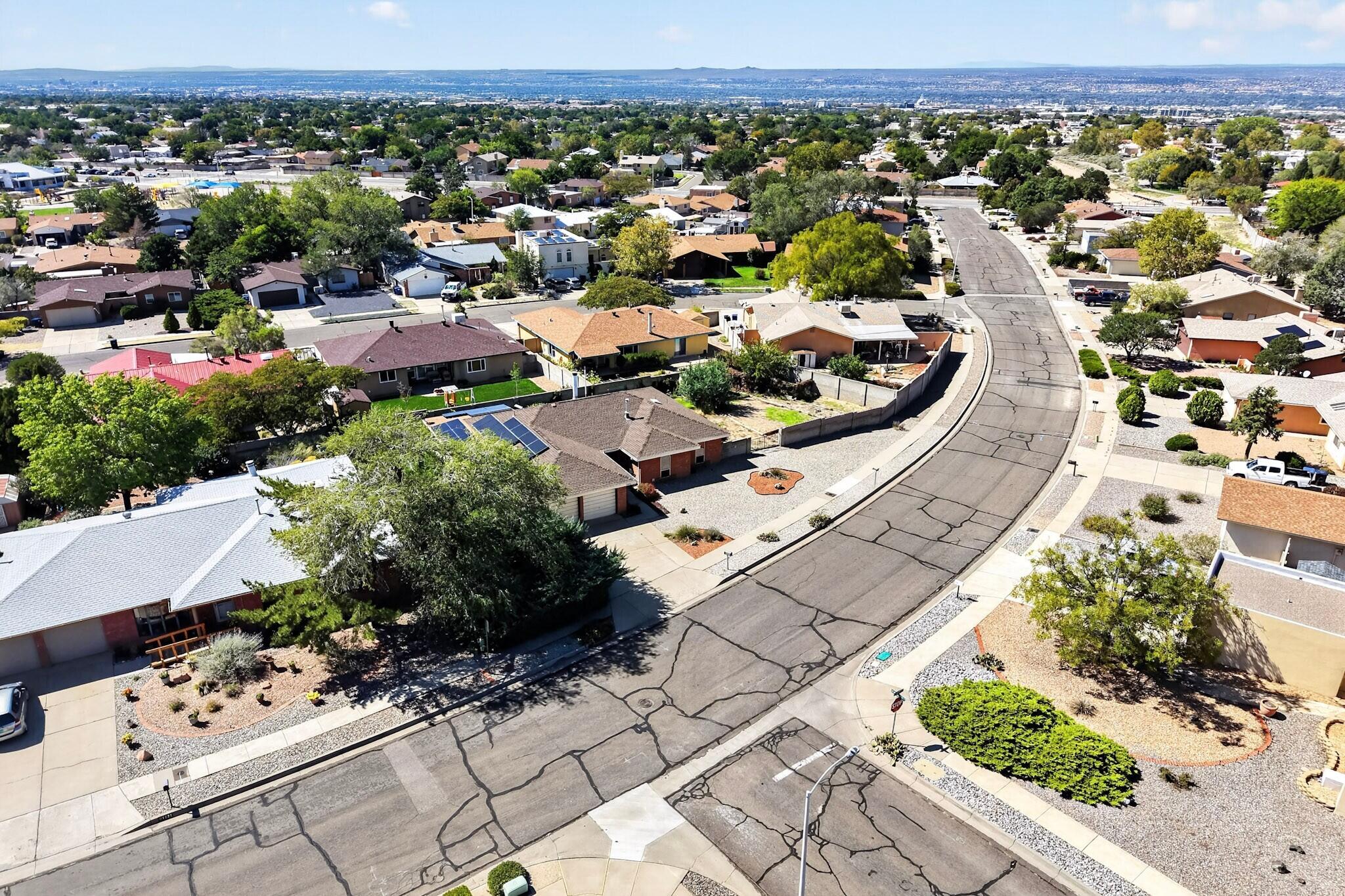Photo 5 — 7801 Pioneer Trail NE