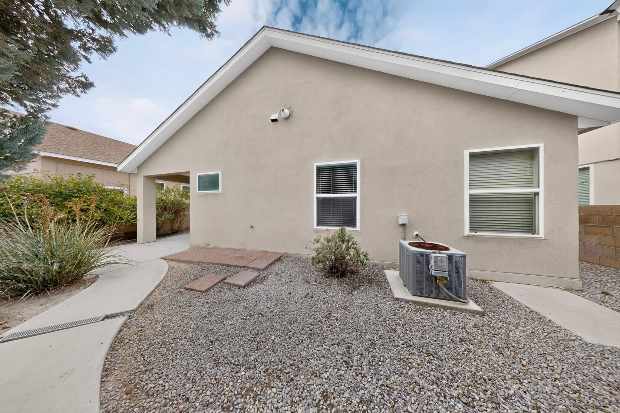 Photo 13 — 2102 N Ensenada Circle SE