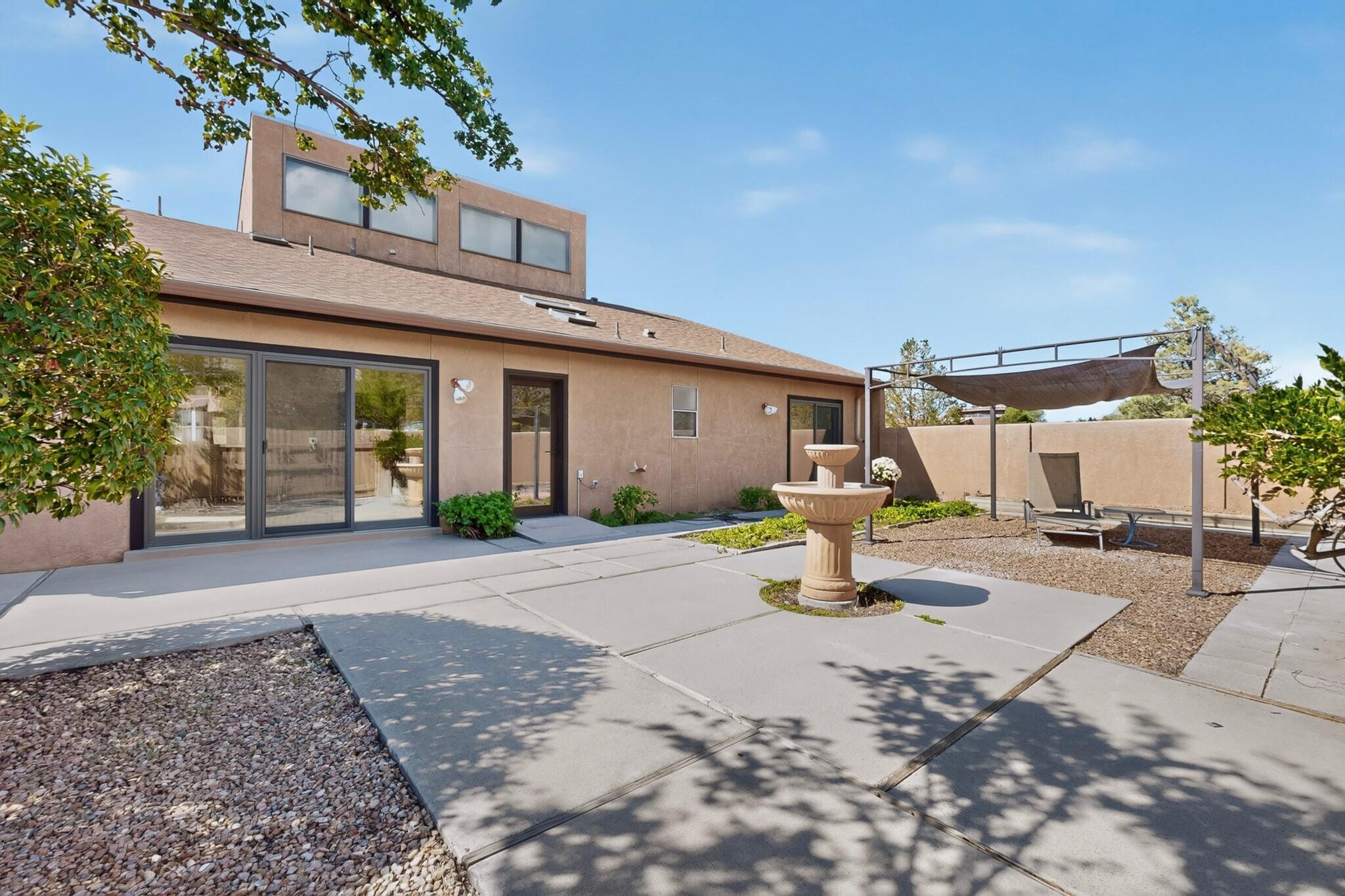 Photo 20 — 450 Live Oak Lane NE