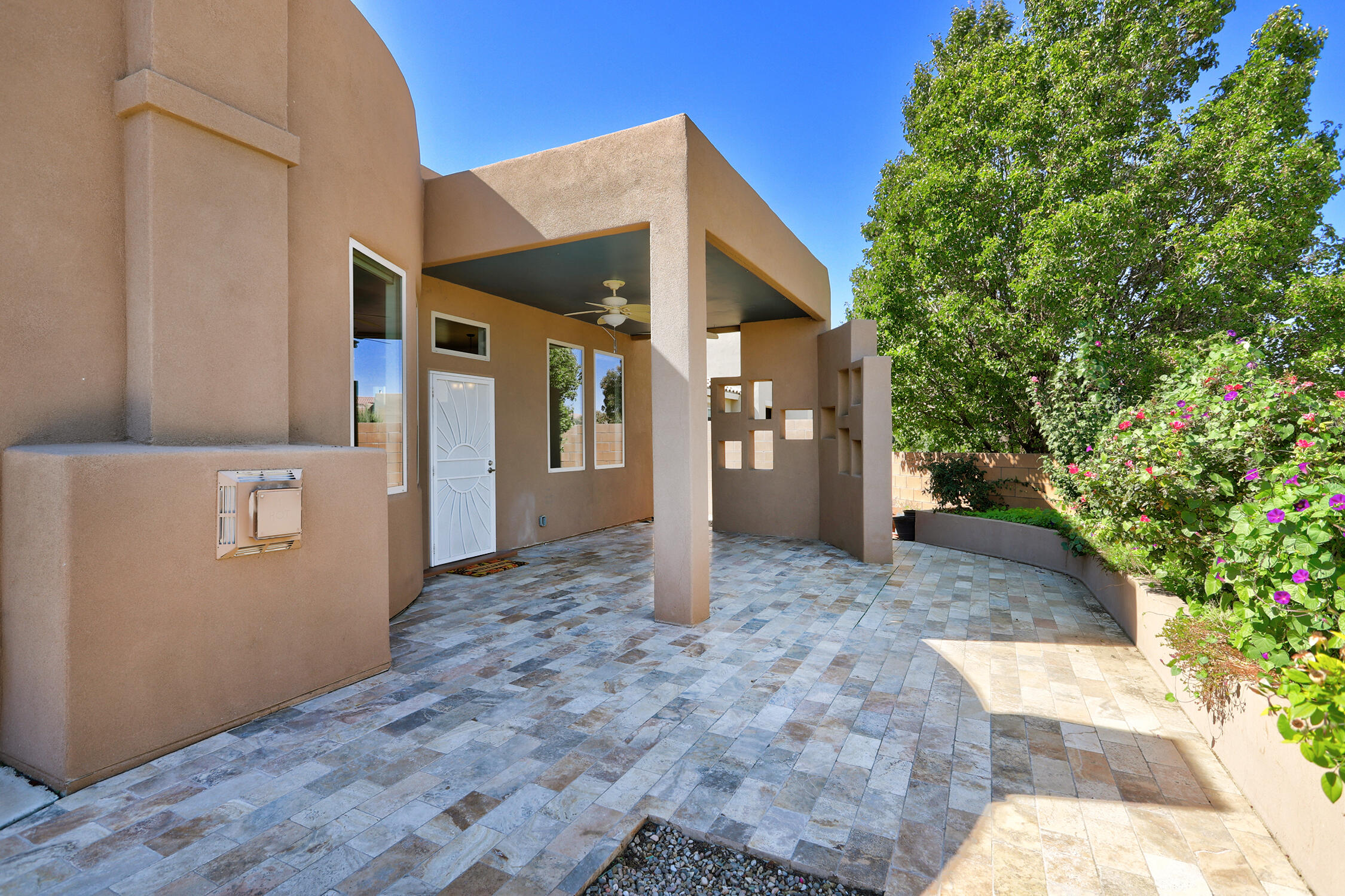 Photo 5 — 5320 Sacate Avenue NW