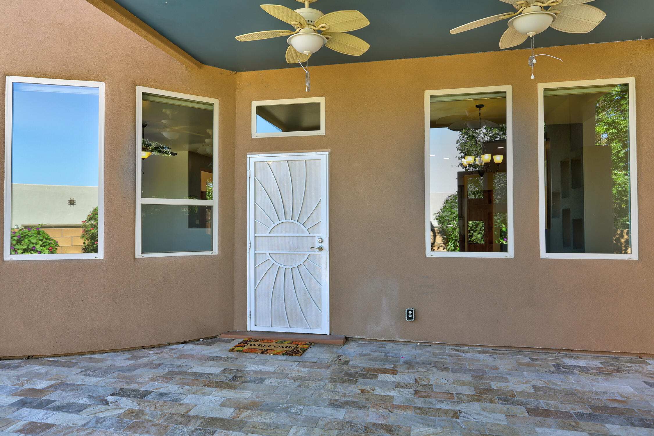 Photo 4 — 5320 Sacate Avenue NW