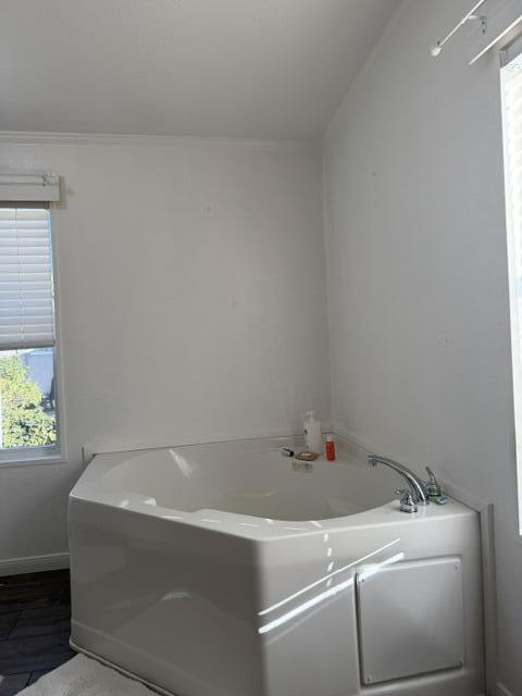 Photo 12 — 605 Doe Lane SE