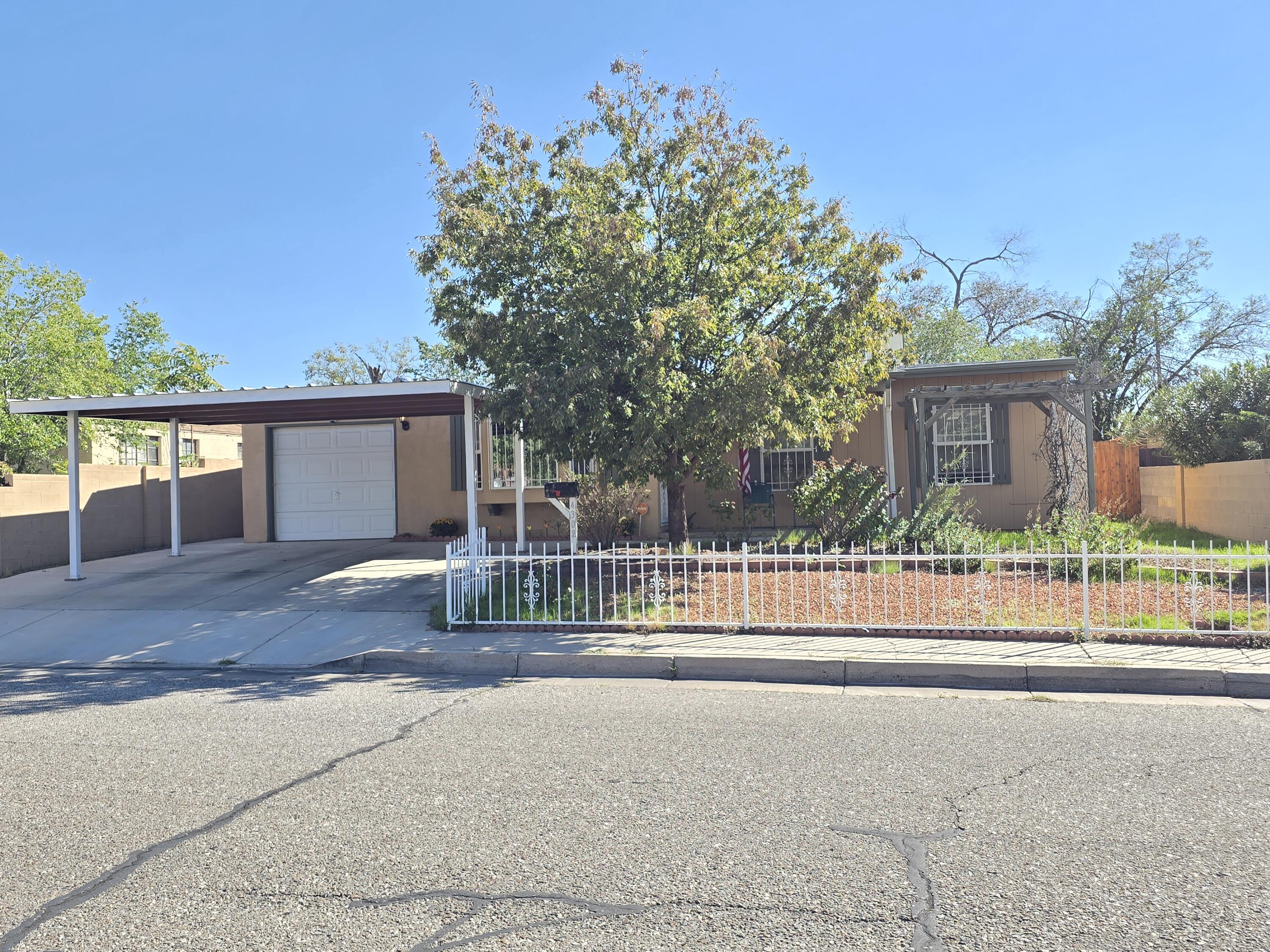 4308 Shepard Road NE, Albuquerque, NM 87110