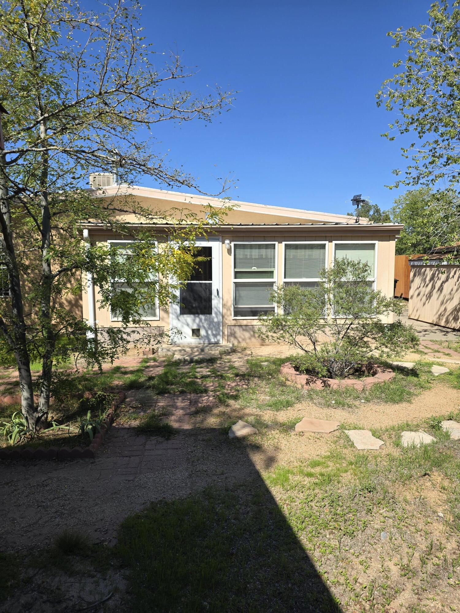 Photo 16 — 4308 Shepard Road NE