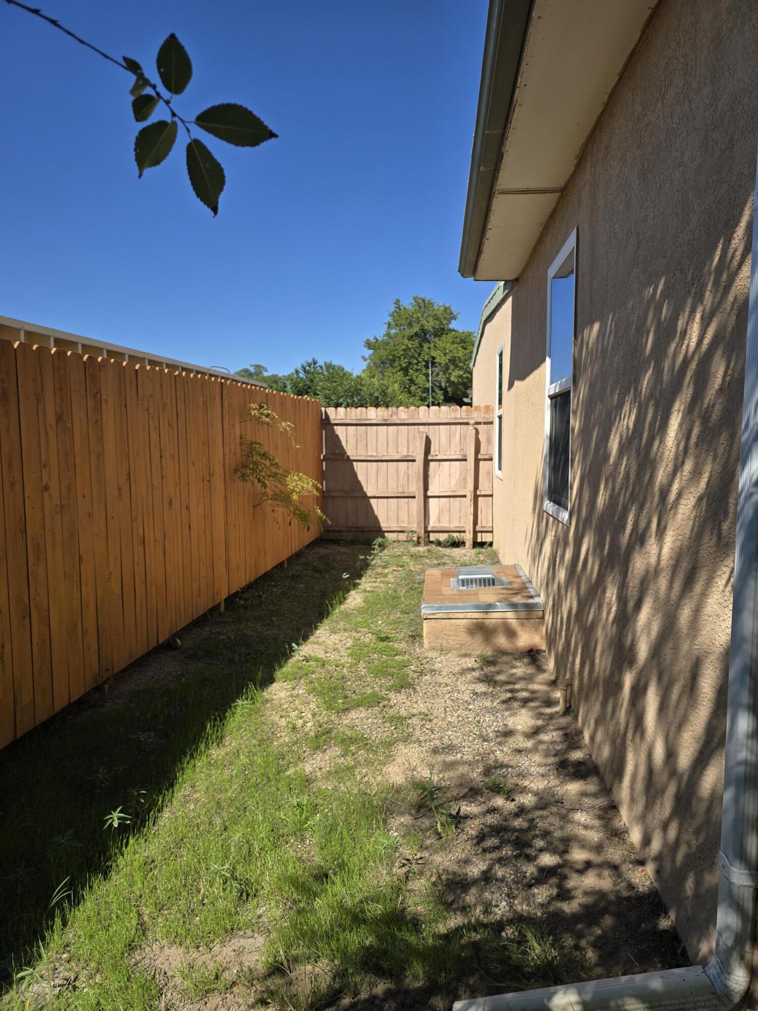 Photo 12 — 4308 Shepard Road NE