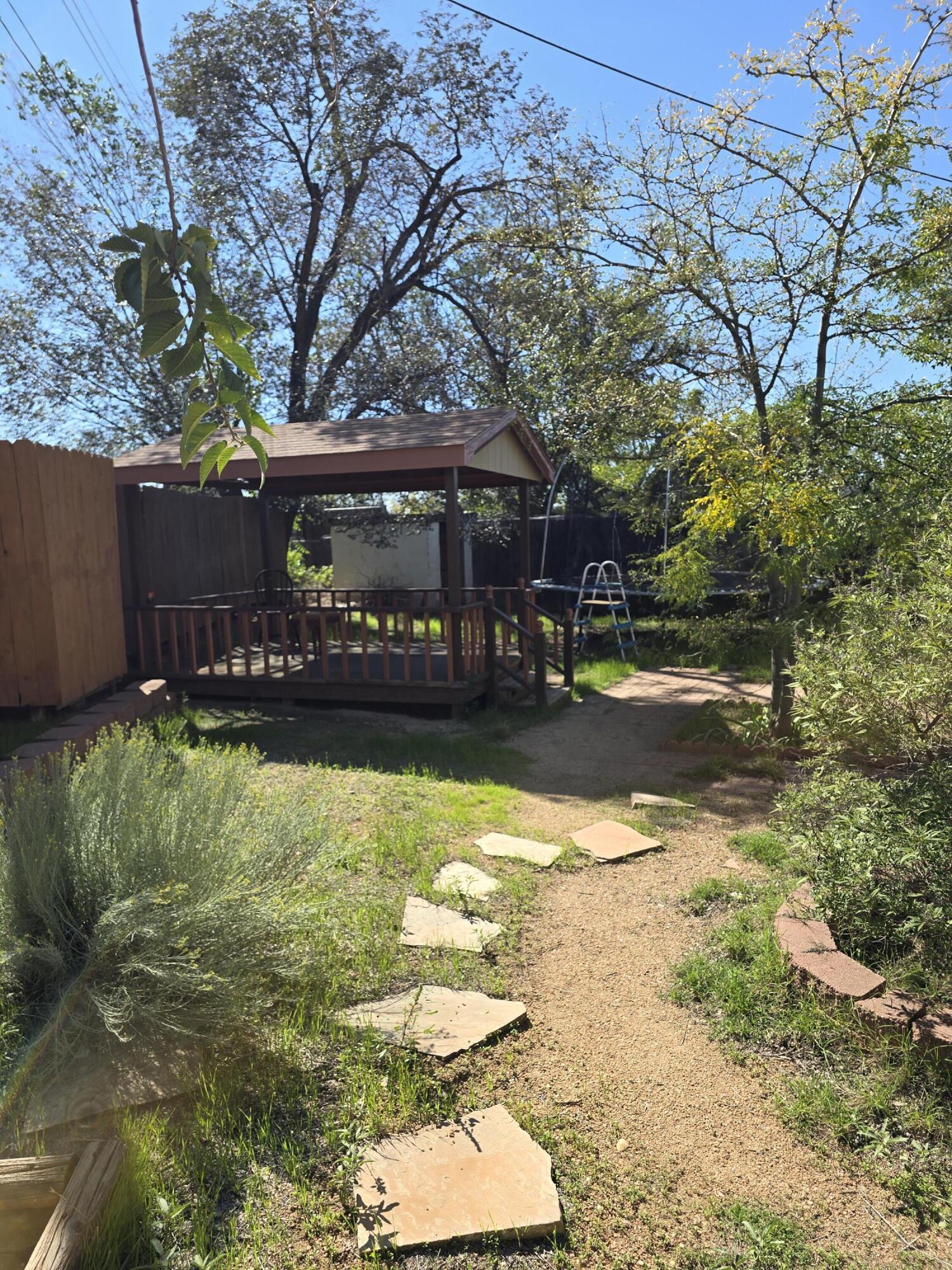 Photo 8 — 4308 Shepard Road NE