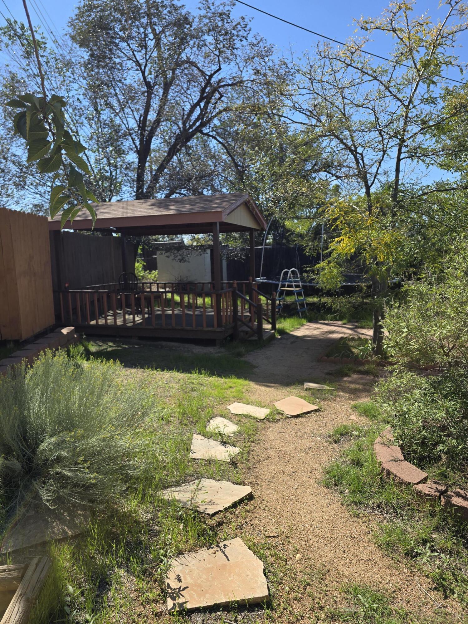 Photo 6 — 4308 Shepard Road NE