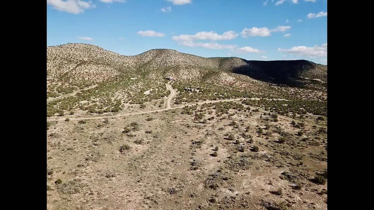 9 Caje Trail, Mountainair, NM 87036