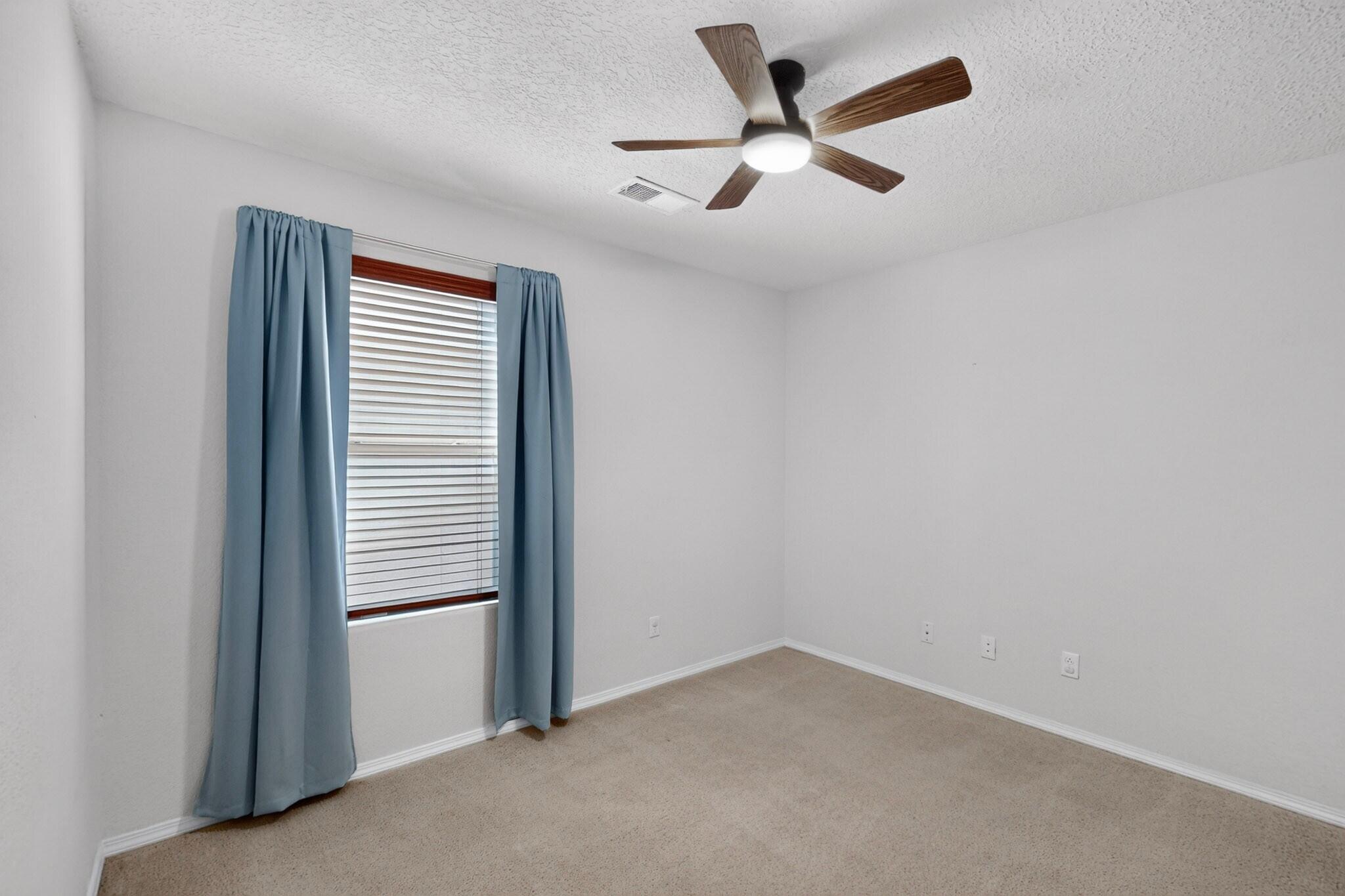 Photo 13 — 5843 Fossil Road NW