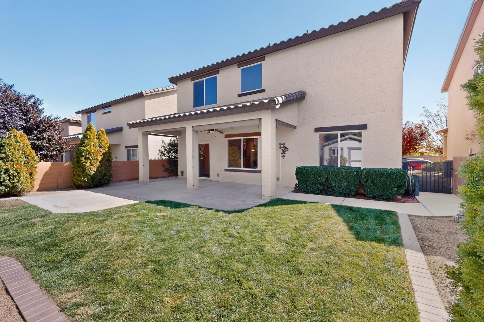 Photo 4 — 5843 Fossil Road NW