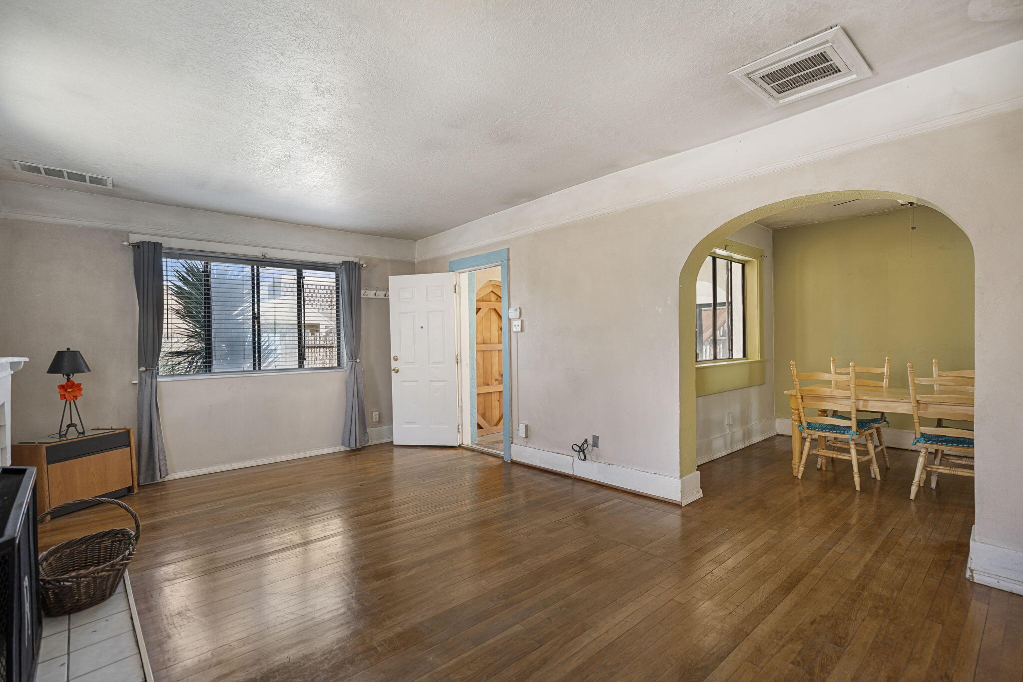 Photo 18 — 620 Iron Avenue SW