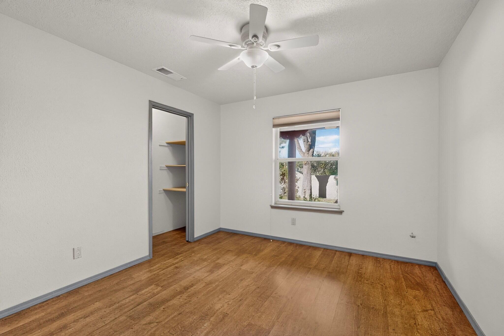 Photo 20 — 150 Silva Court