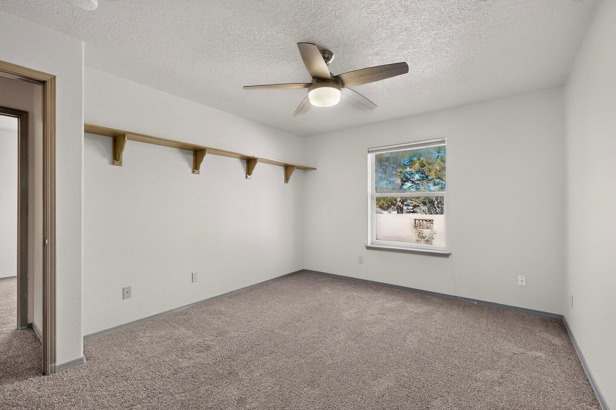 Photo 15 — 150 Silva Court