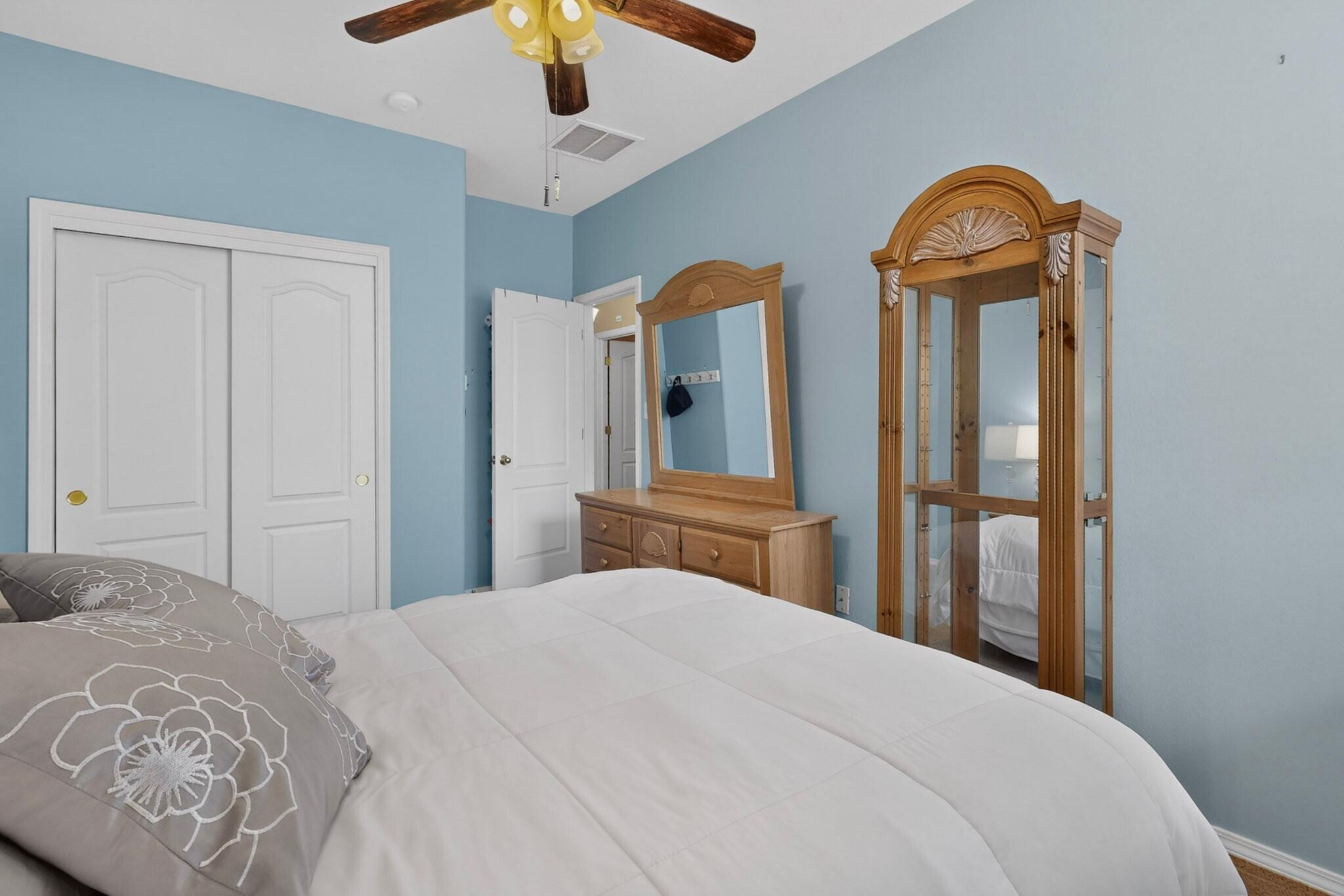 Photo 11 — 9324 Upper Meadow Avenue SW