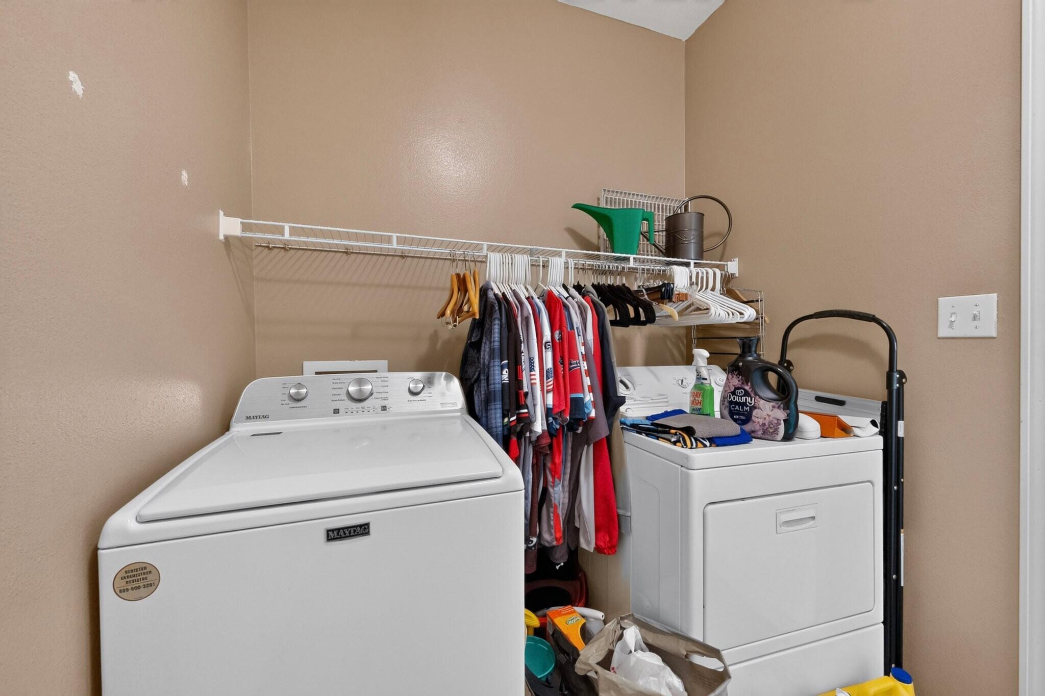 Photo 6 — 9324 Upper Meadow Avenue SW