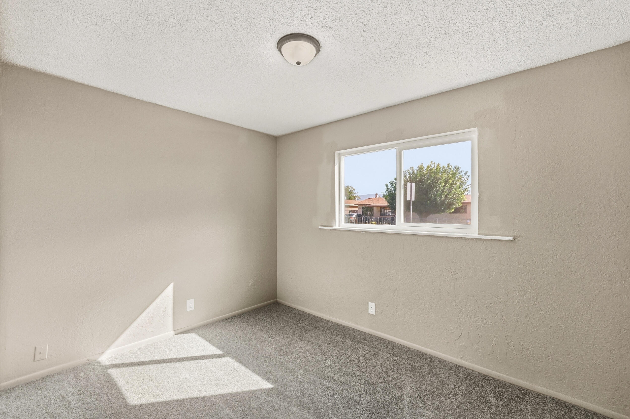 Photo 16 — 825 59th Street NW