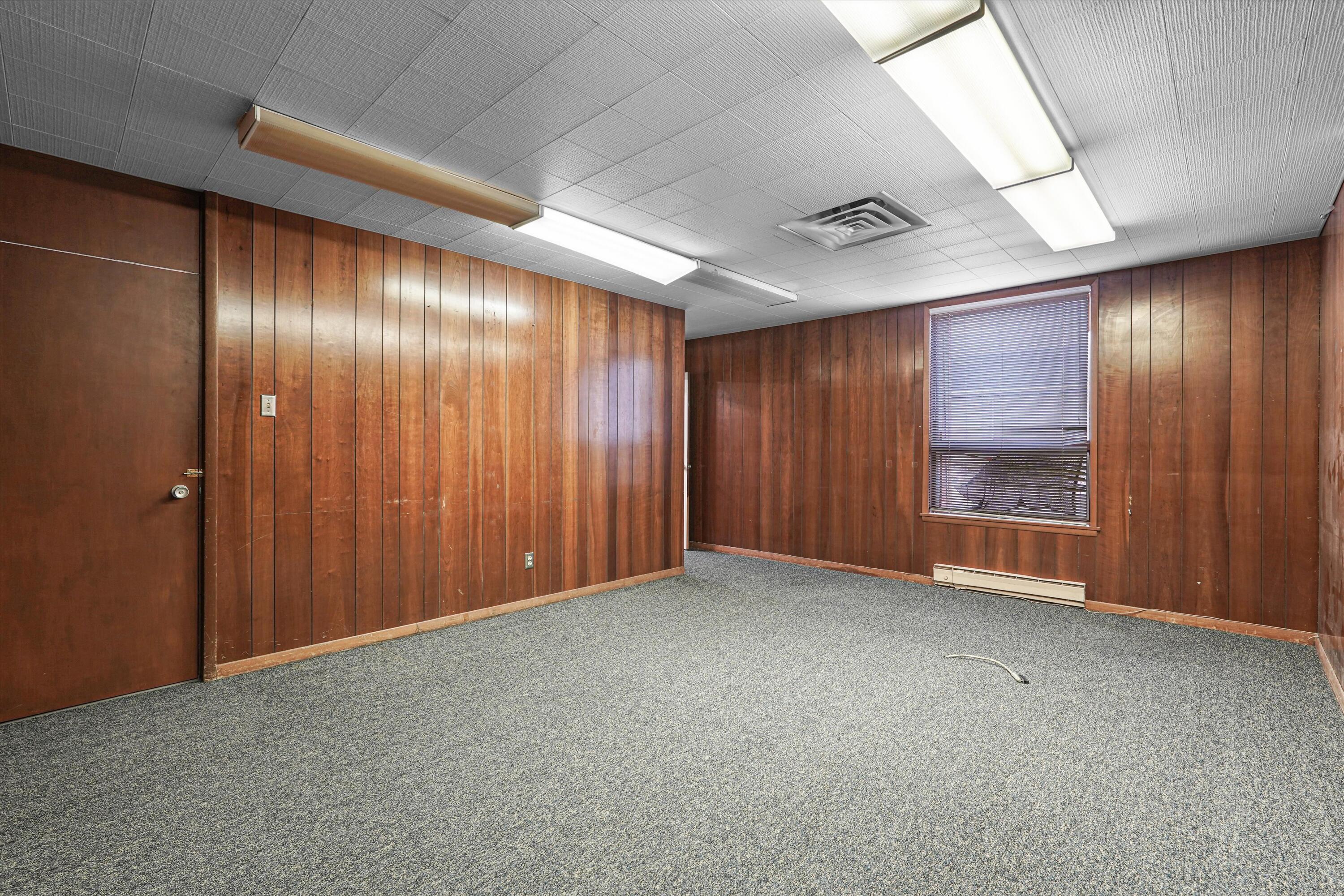Photo 12 — 712 S 1st Street