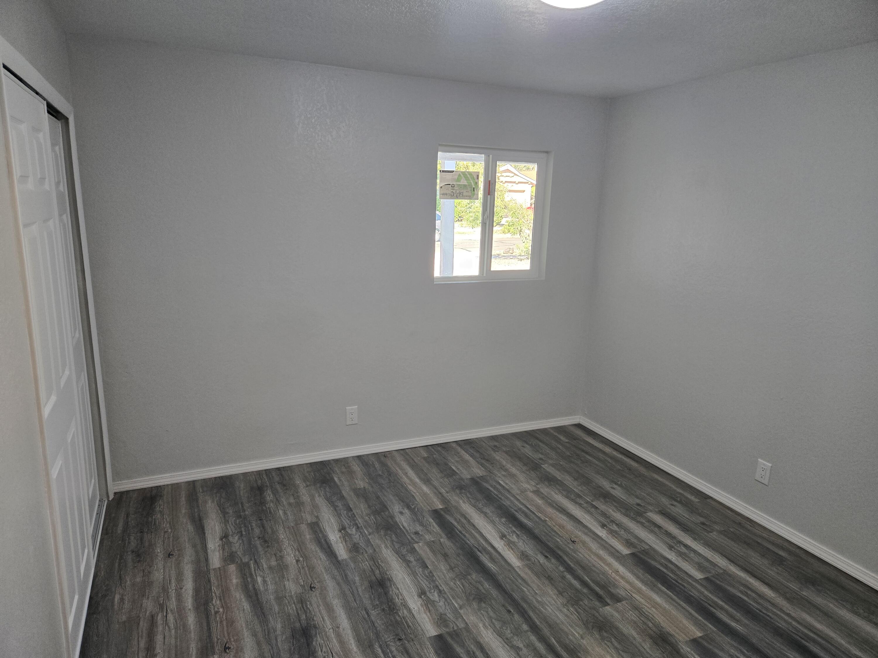 Photo 6 — 9020 Princess Jeanne Avenue NE
