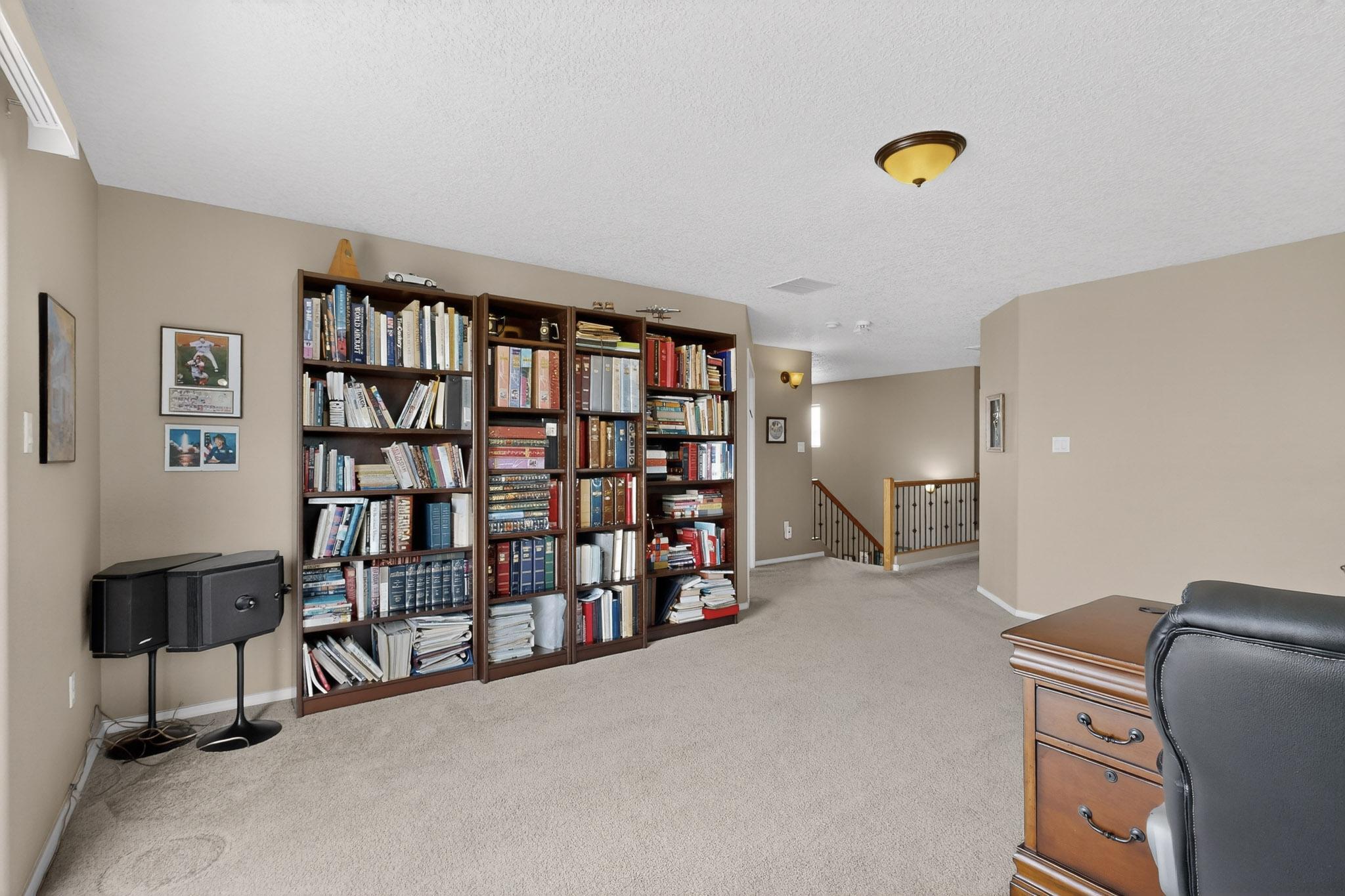 Photo 11 — 6832 Mete Sol Drive NW