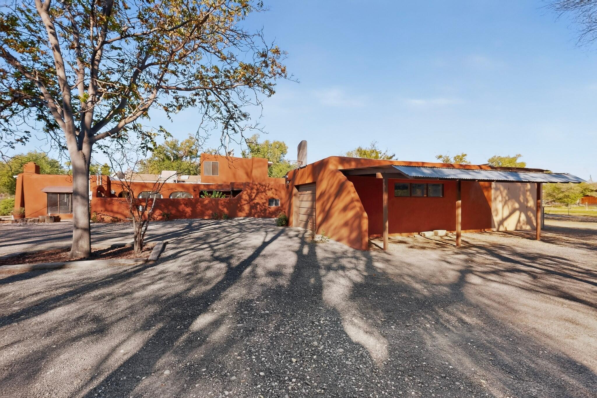Photo 4 — 225 Willow Road NW