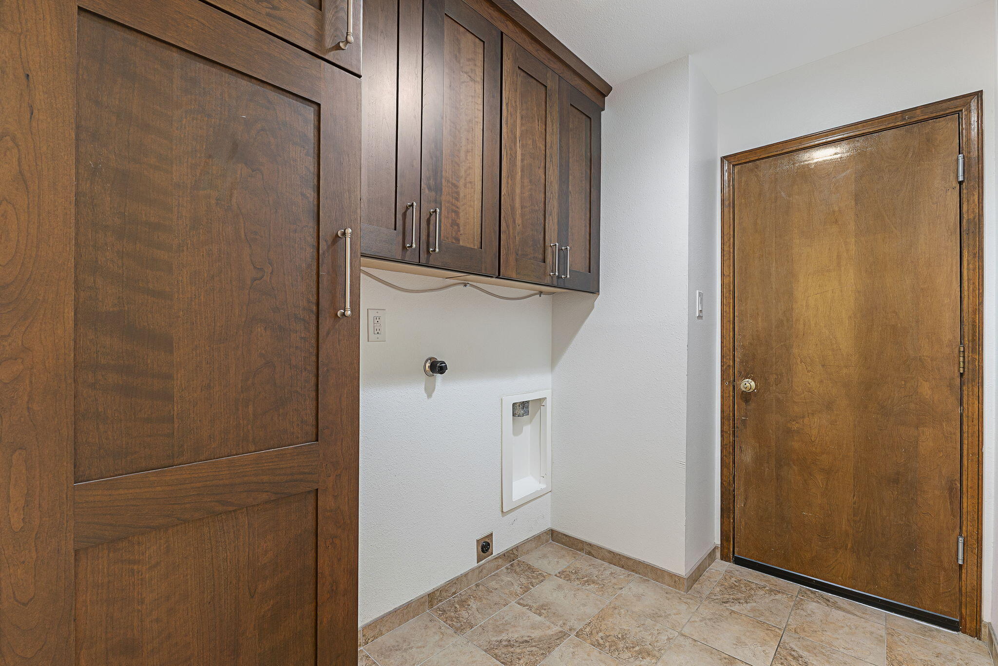 Photo 3 — 8132 Otero Avenue NE