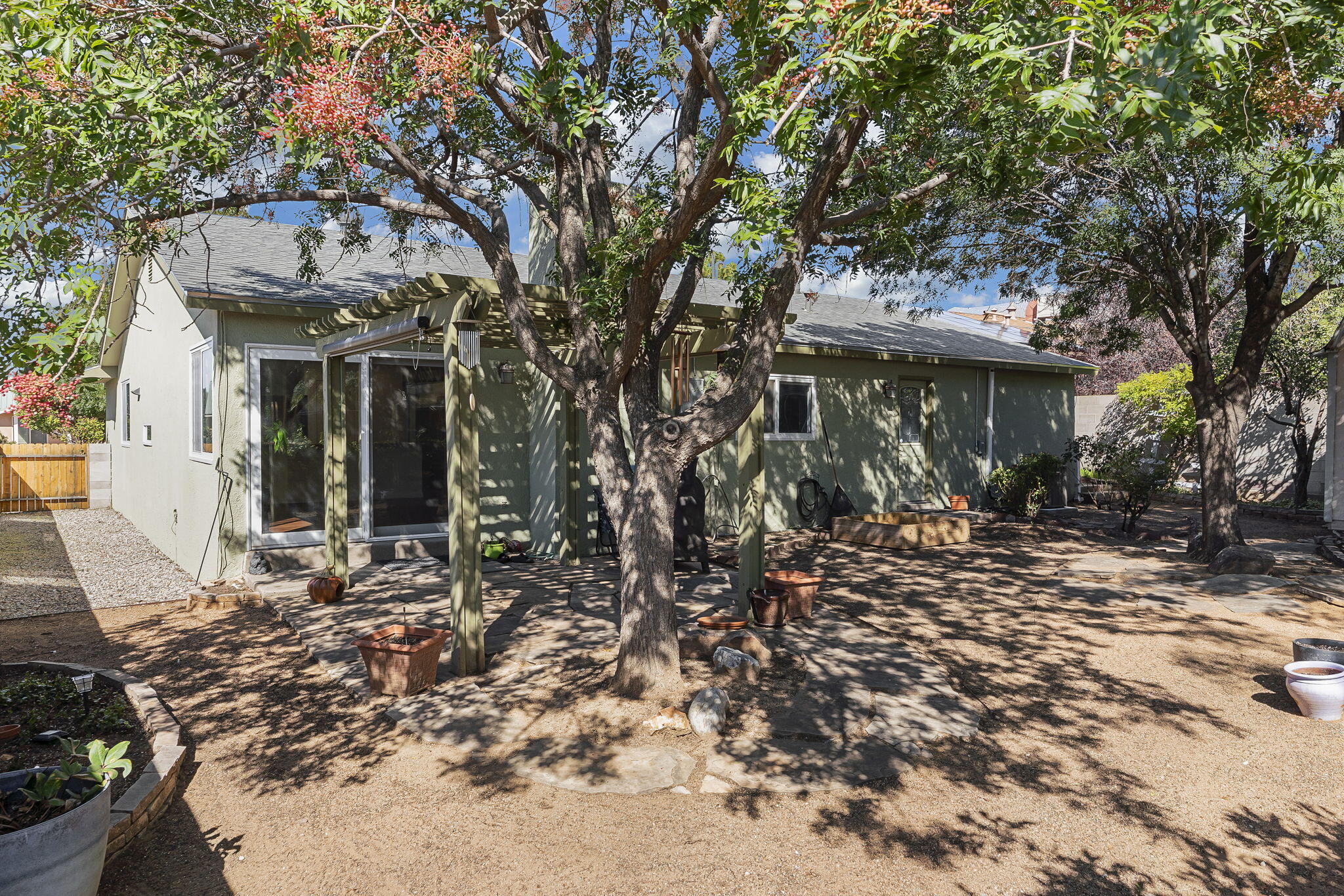 Photo 5 — 8132 Otero Avenue NE