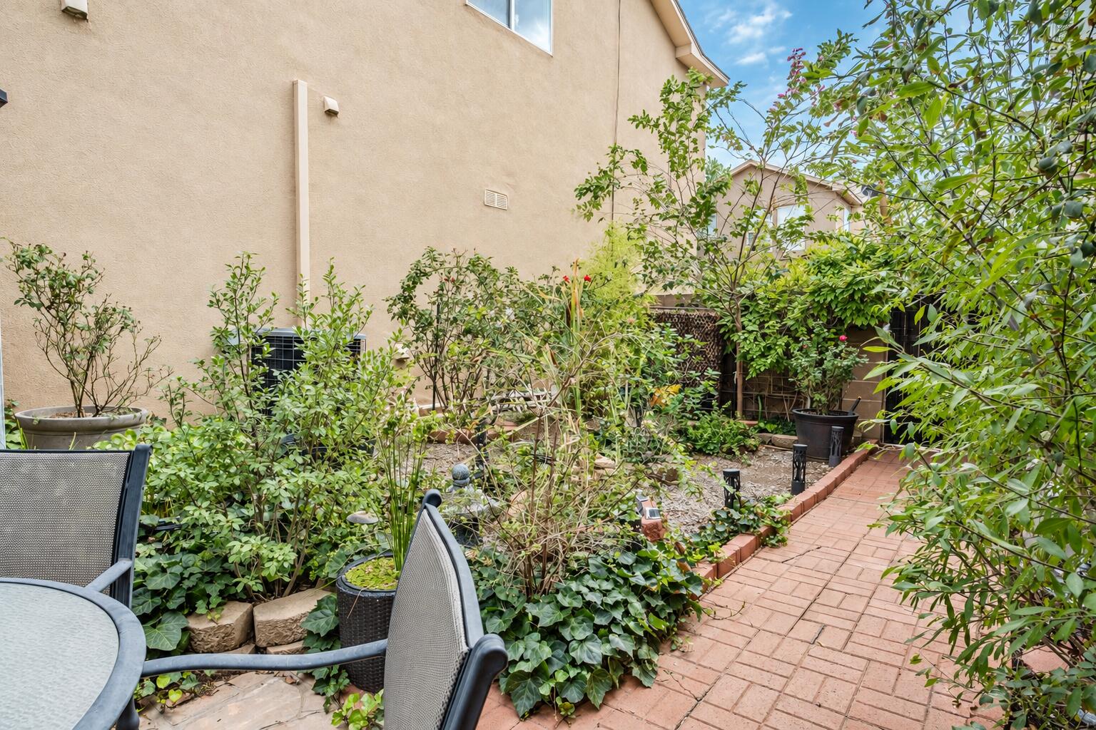 Photo 4 — 3434 Mountainside Parkway NE