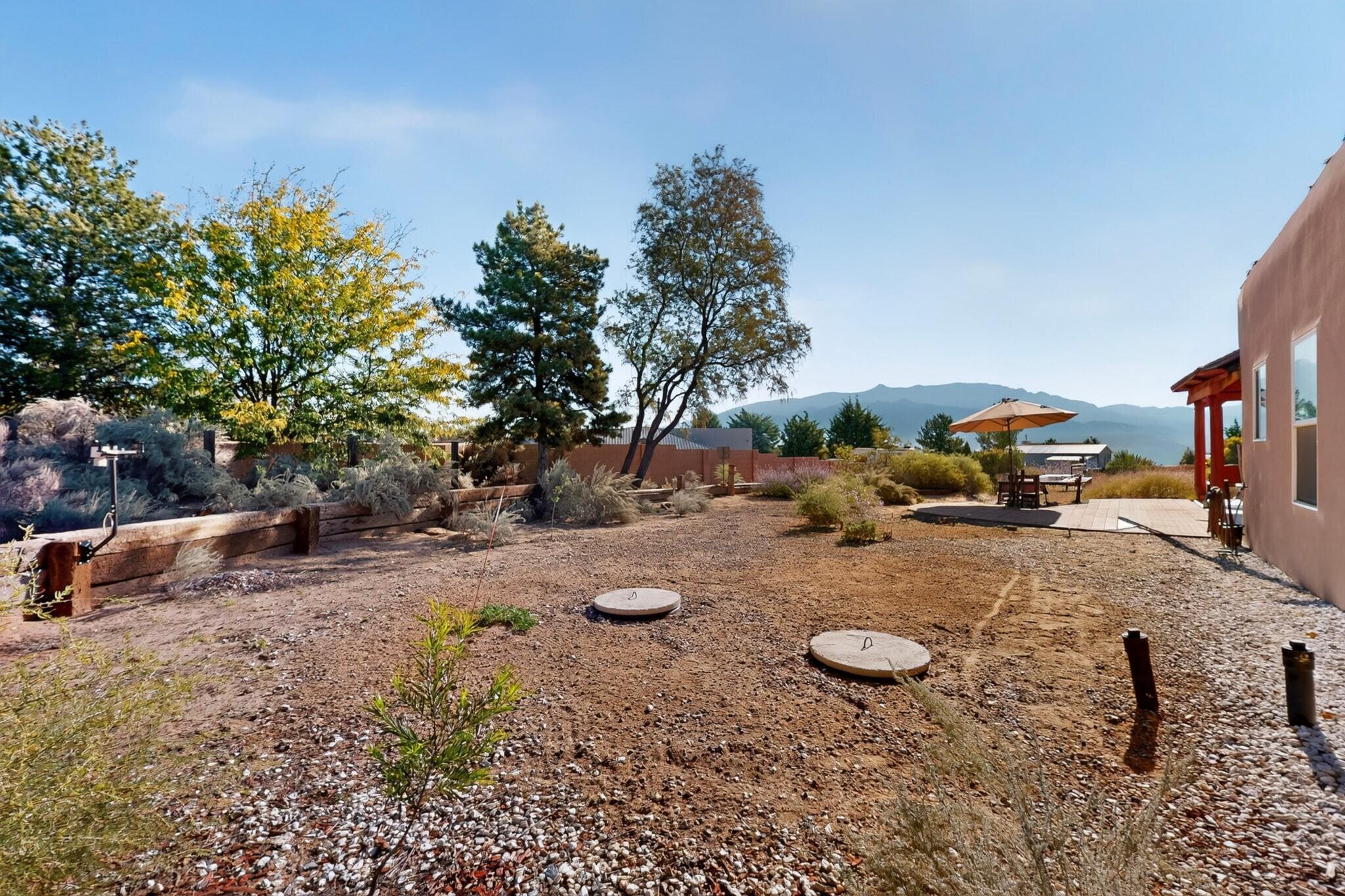 Photo 10 — 5725 Rio Pinos Road NE